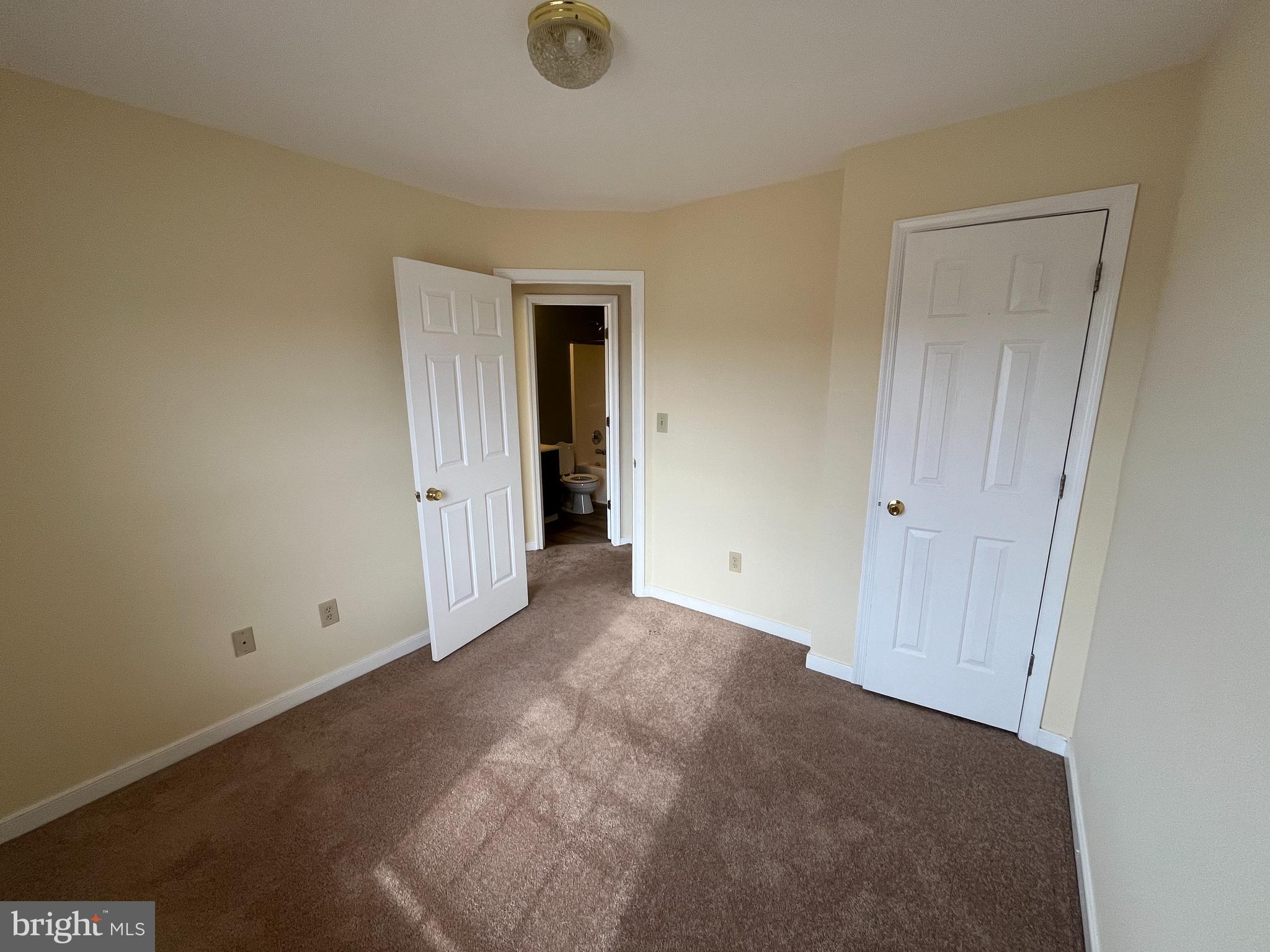 STONE RIVER - Residential Lease