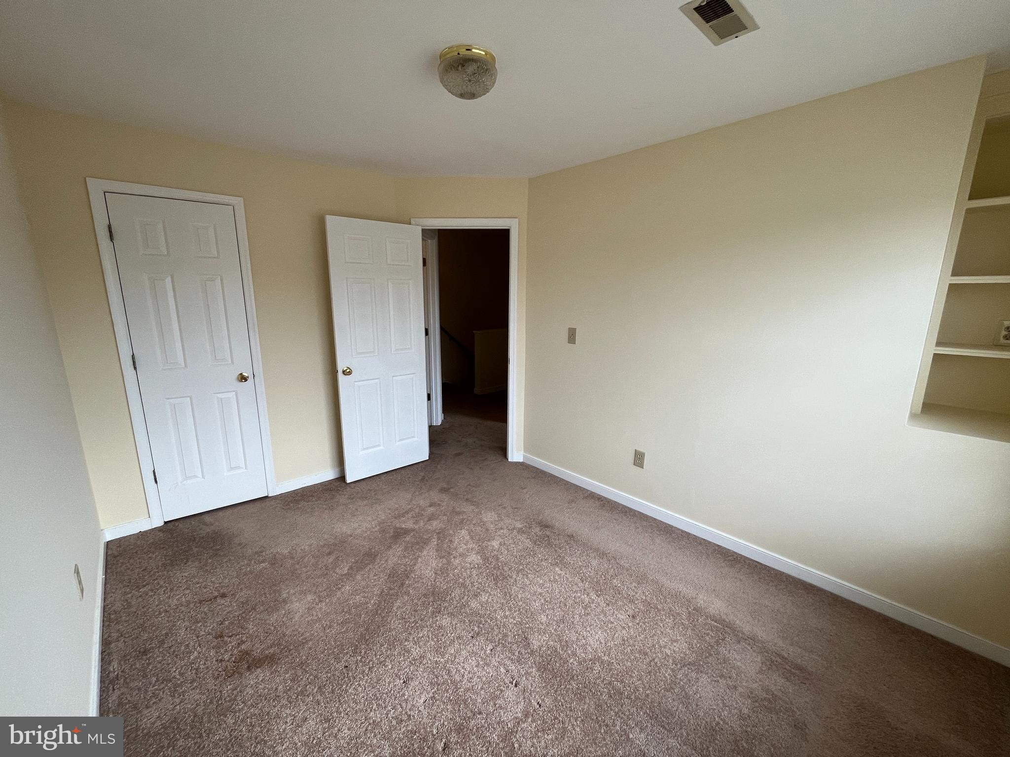 STONE RIVER - Residential Lease