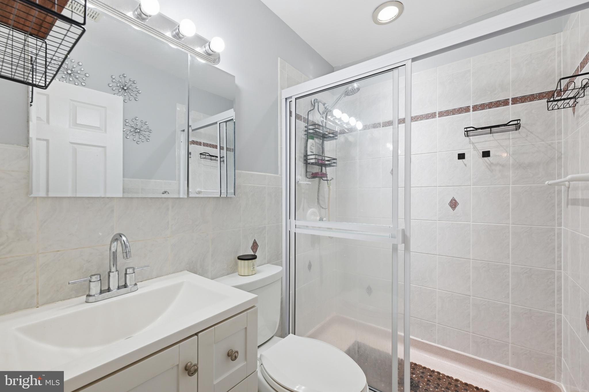 QUINCY HOLLOW - Residential