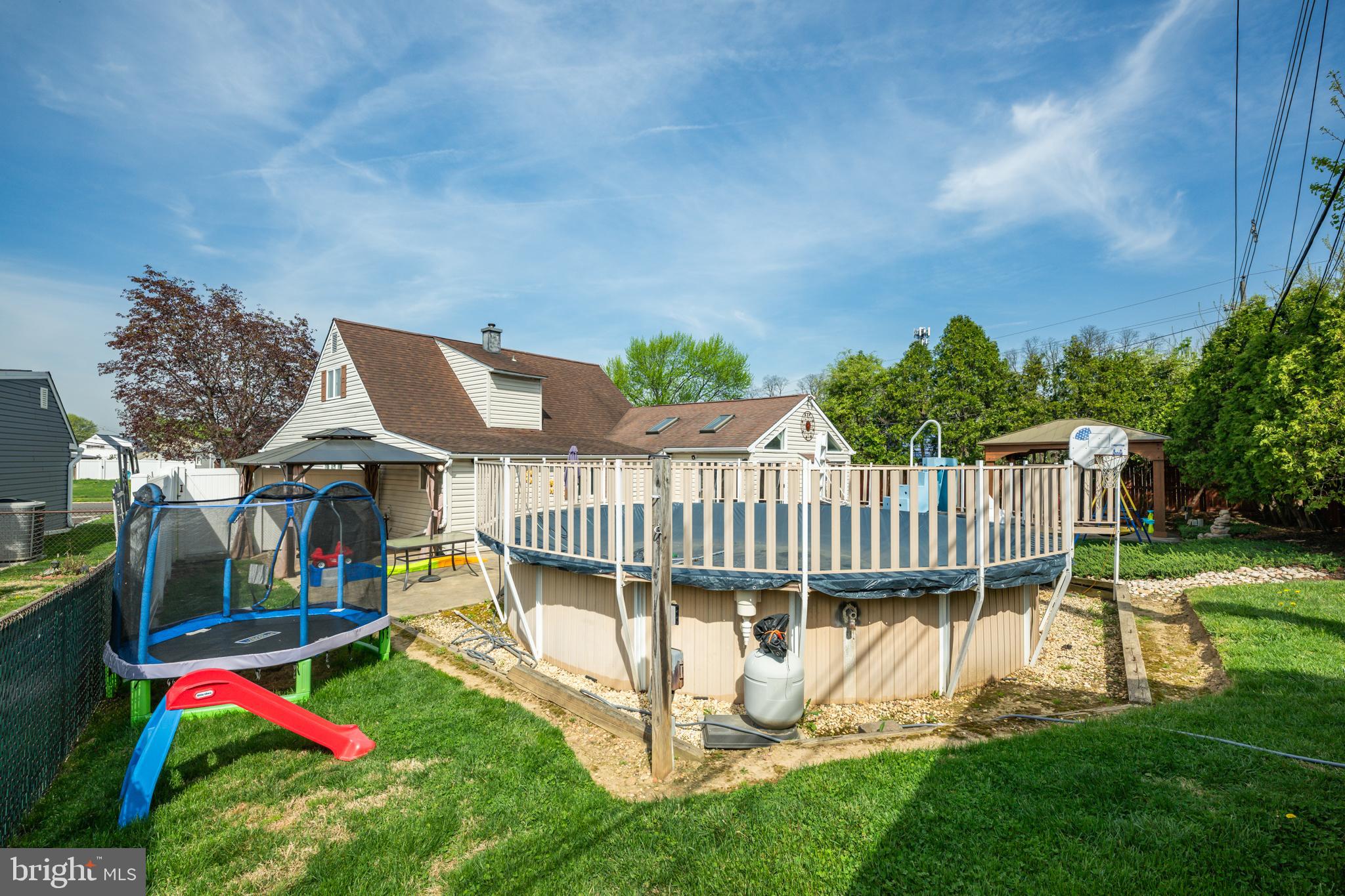 QUINCY HOLLOW - Residential