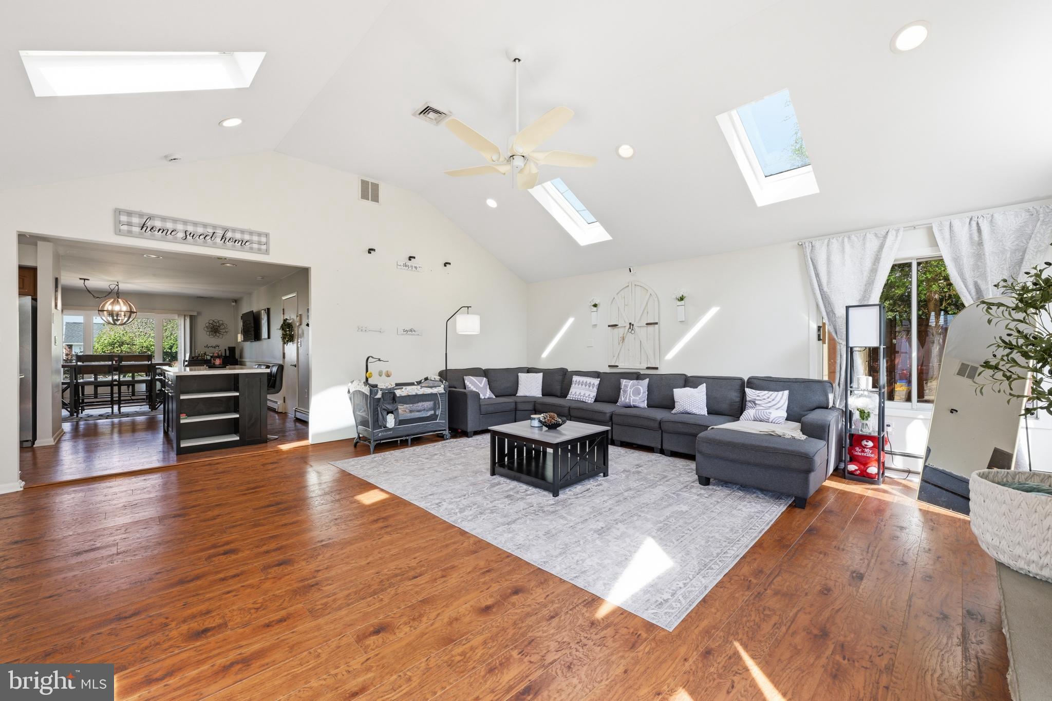 QUINCY HOLLOW - Residential