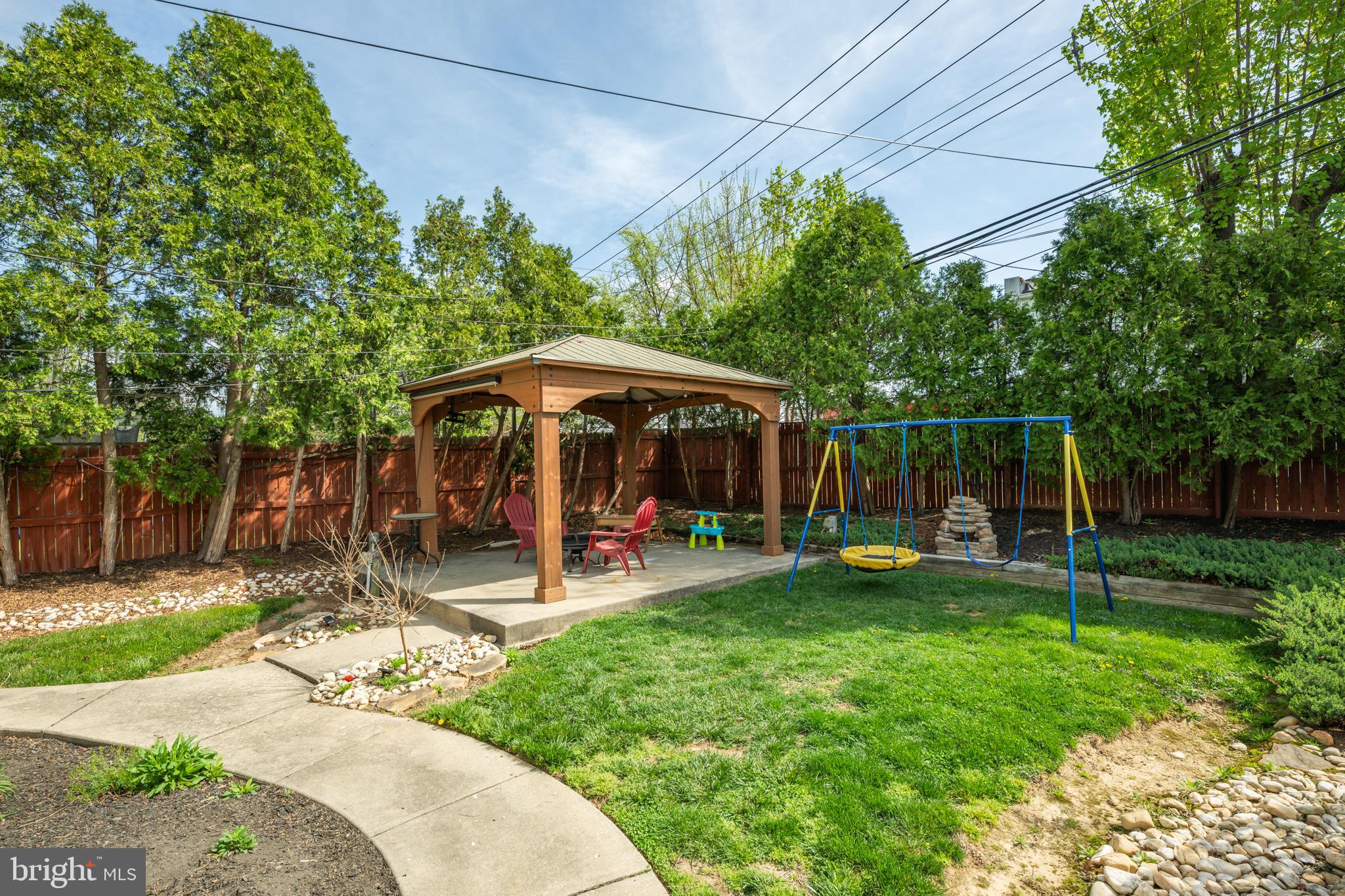 QUINCY HOLLOW - Residential