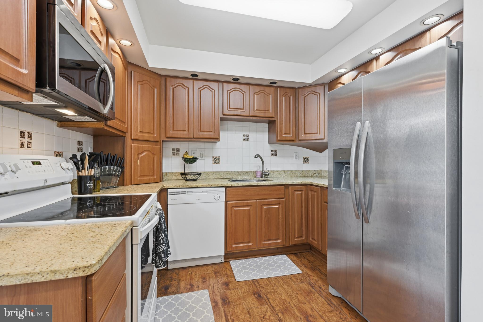 QUINCY HOLLOW - Residential