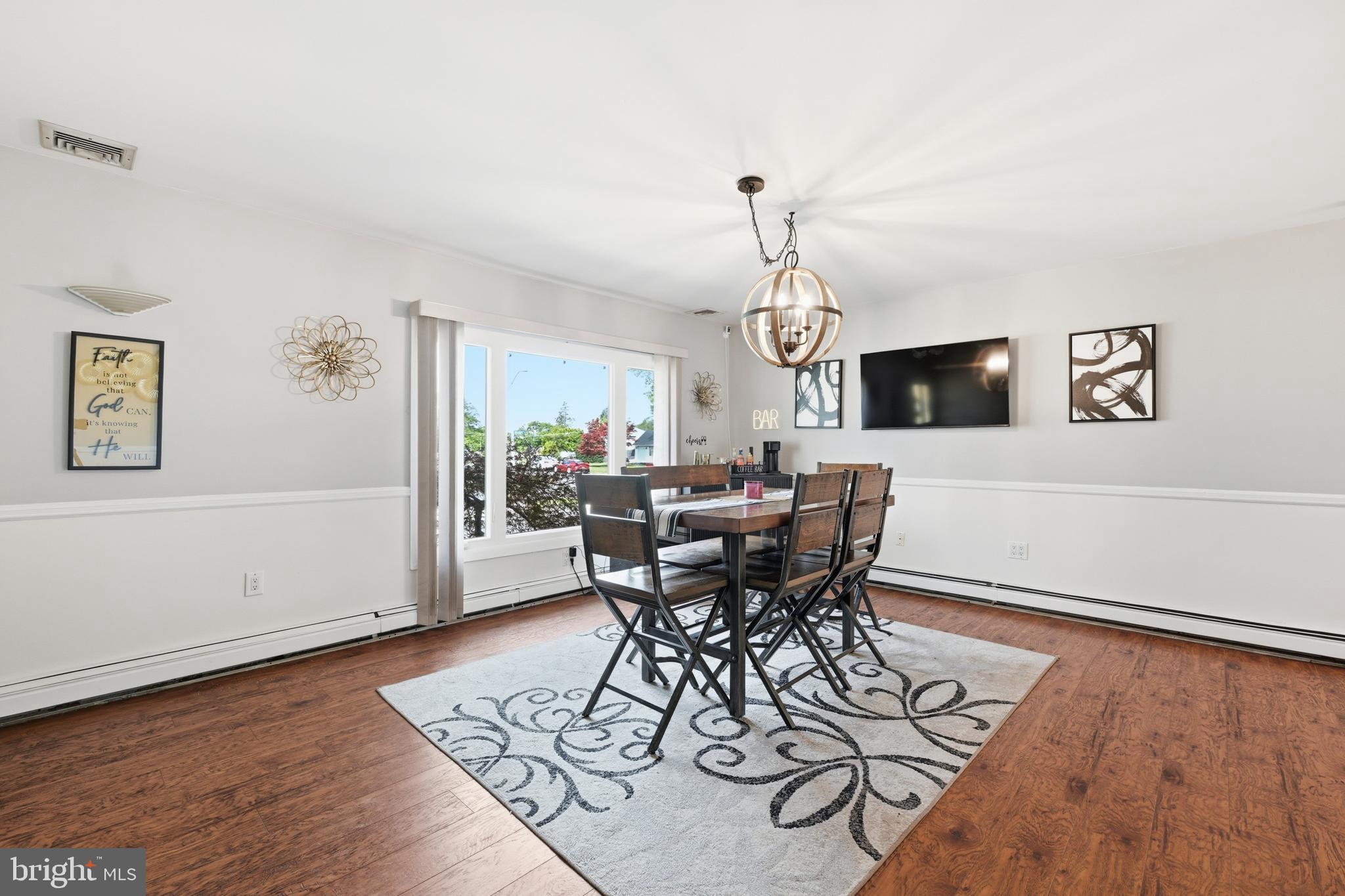 QUINCY HOLLOW - Residential