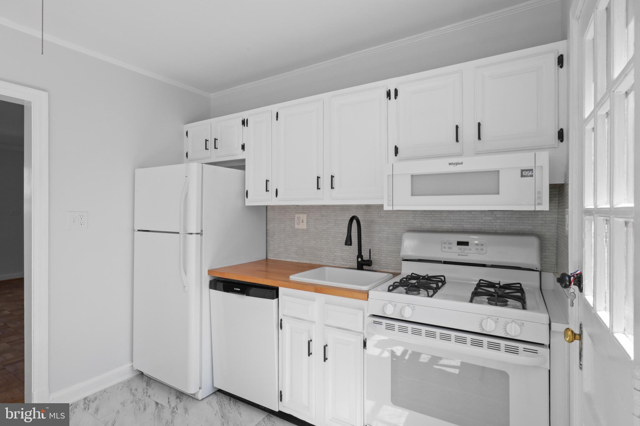 ARLINGTON VILLAGE - Residential