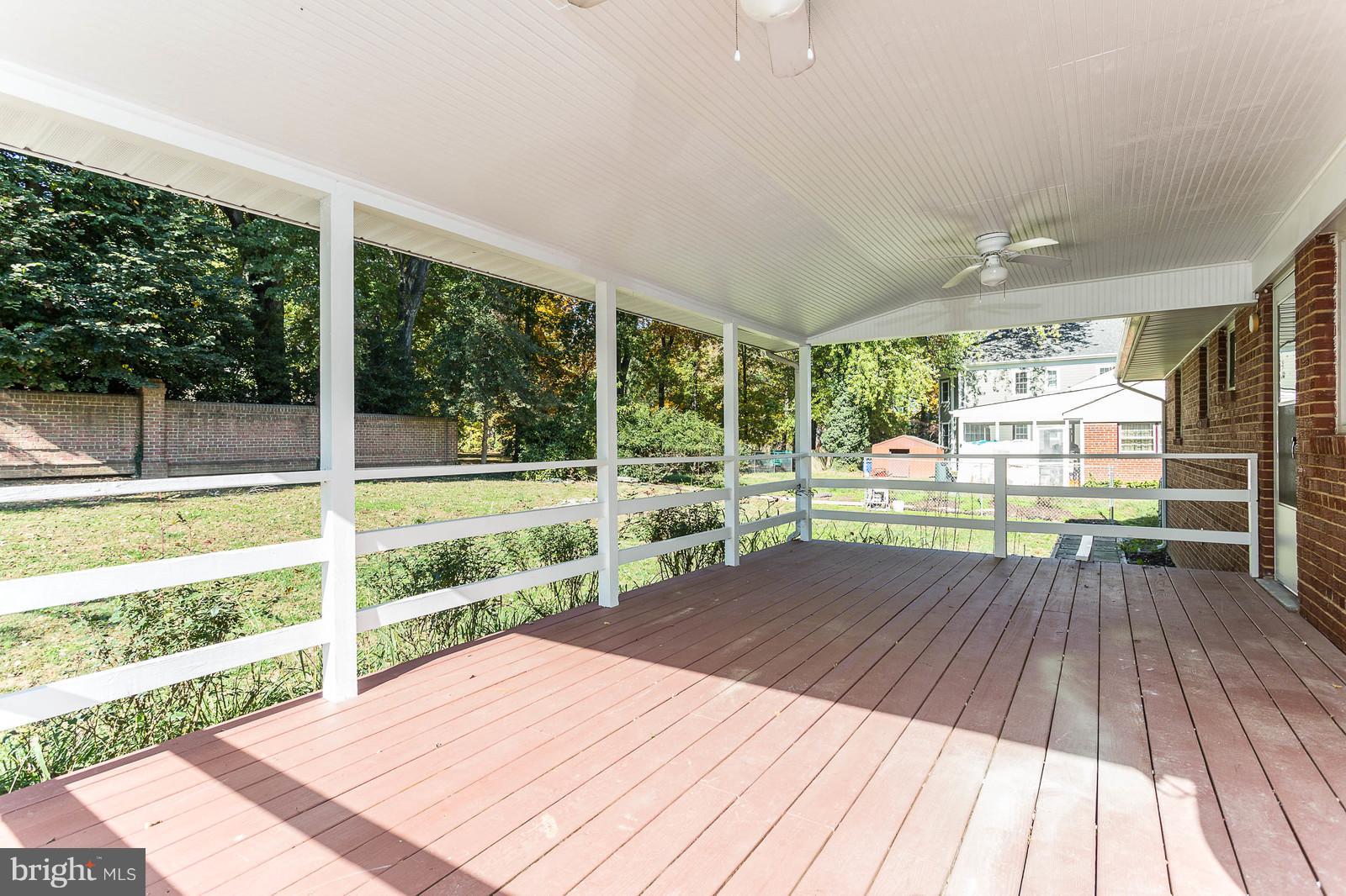 BROYHILLS MCLEAN ESTATES - Residential Lease