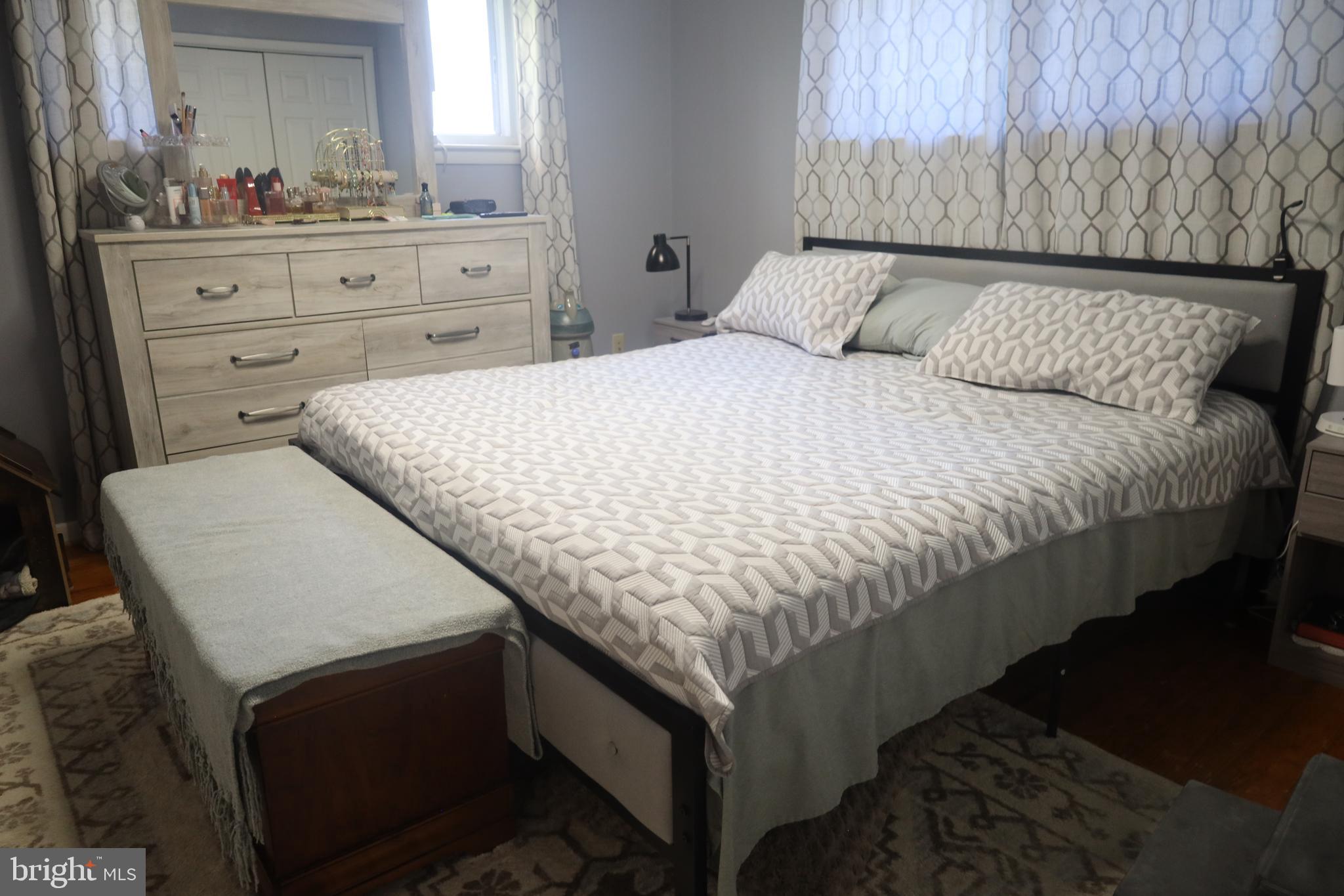 SPRING VALLEY - Residential