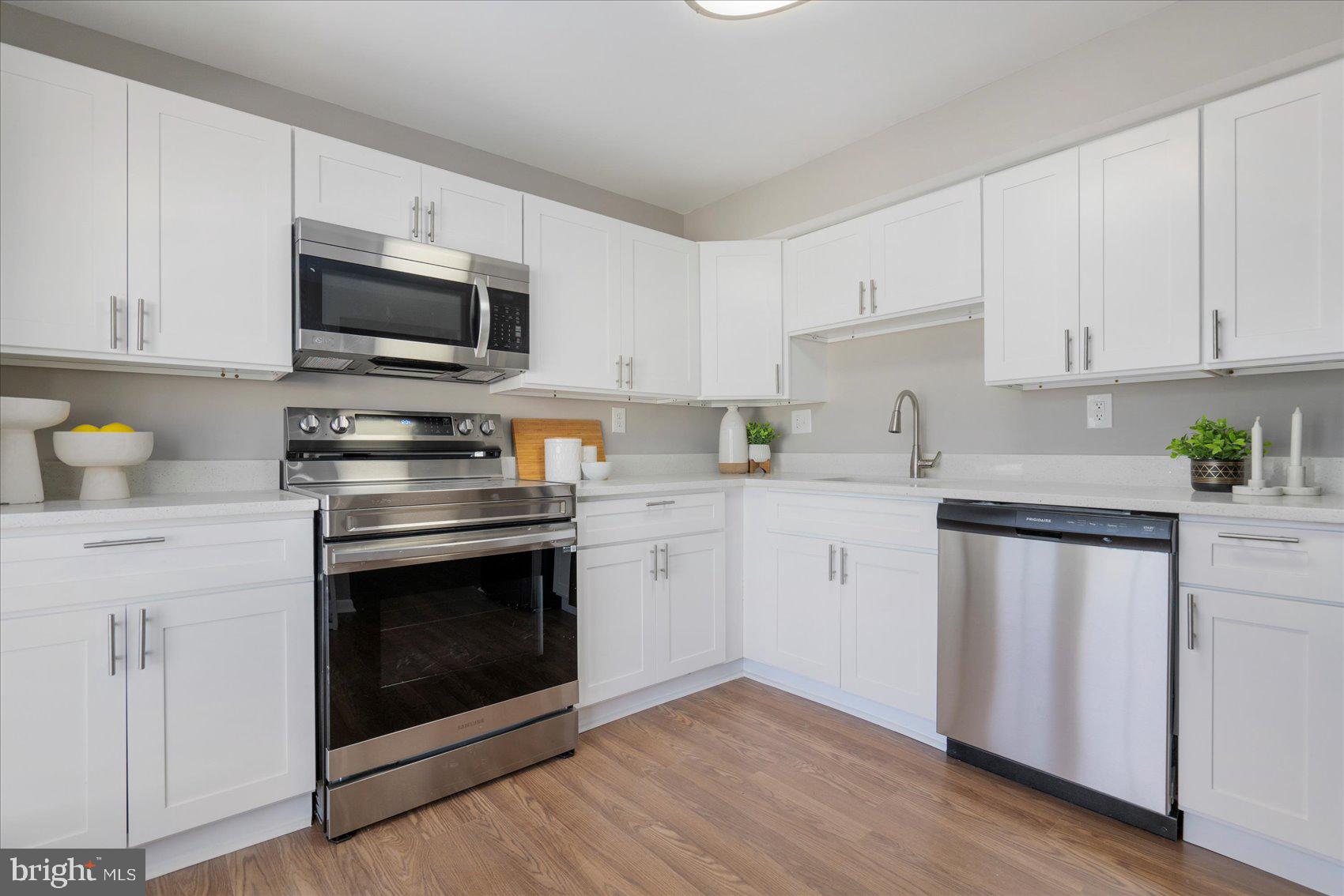 VILLAGE OF OLDE MILL - Residential