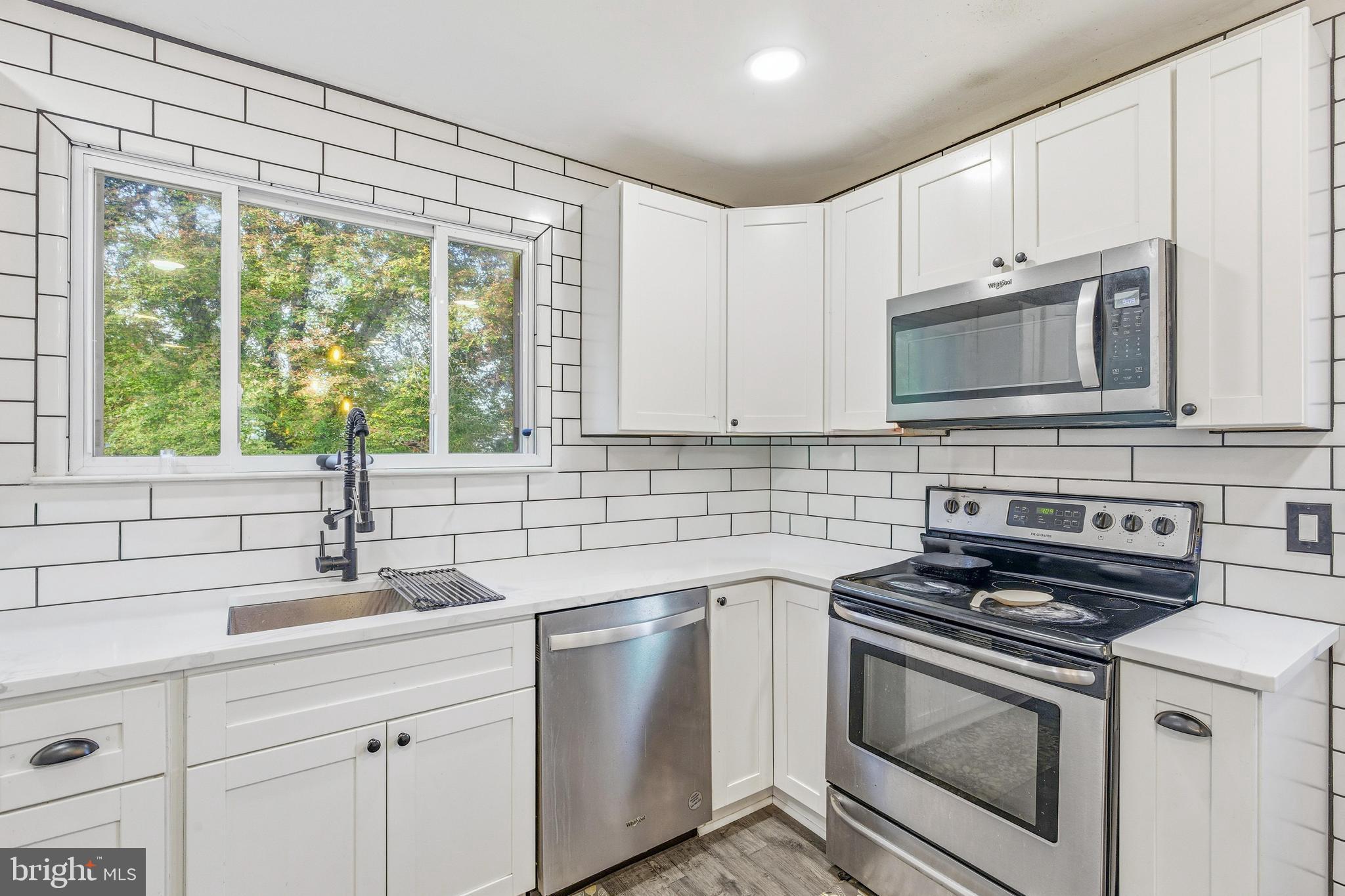 LINWOOD - Residential