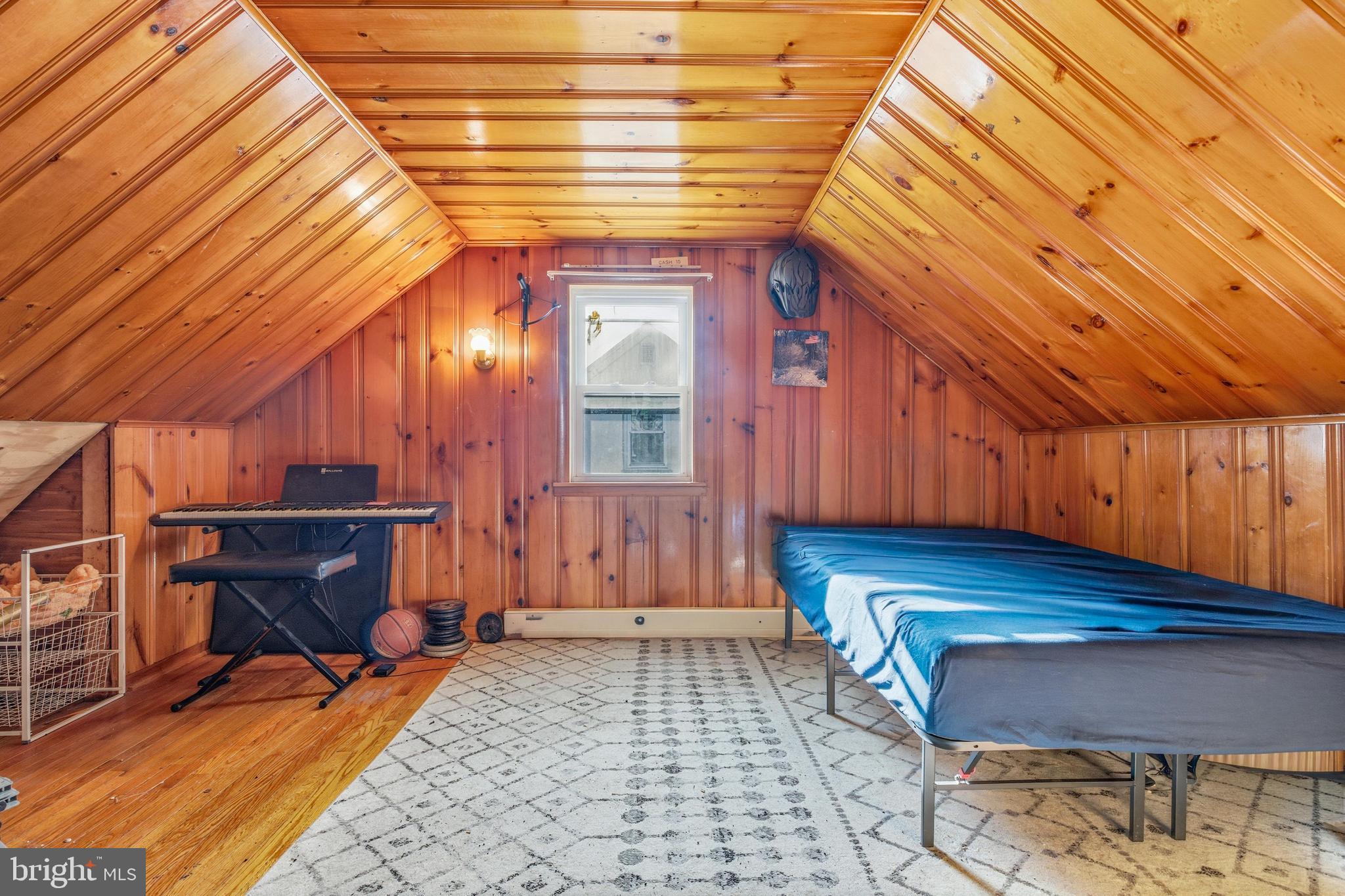 LINWOOD - Residential