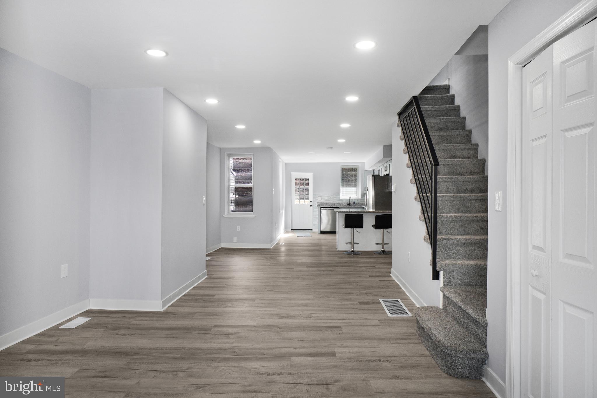PORT RICHMOND - Residential