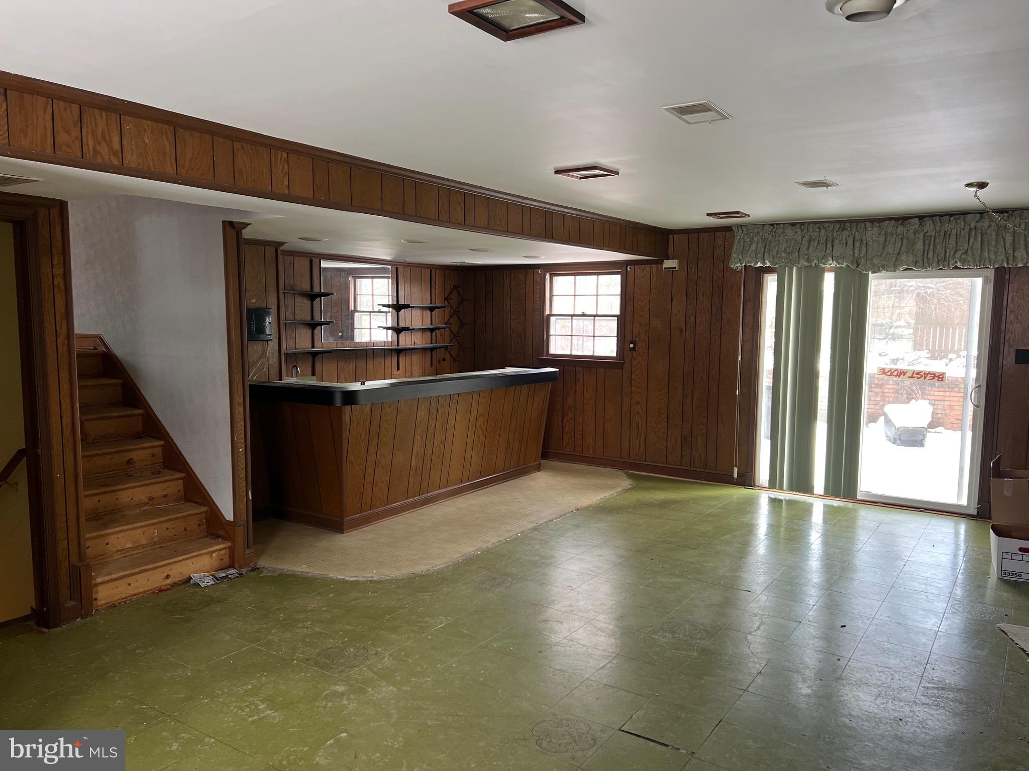 TANTALLON SQUARE - Residential