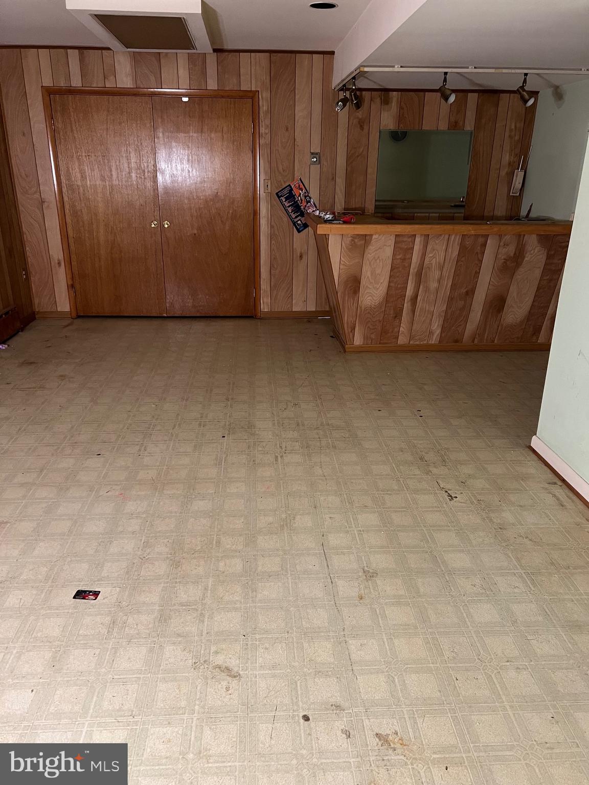 TANTALLON SQUARE - Residential