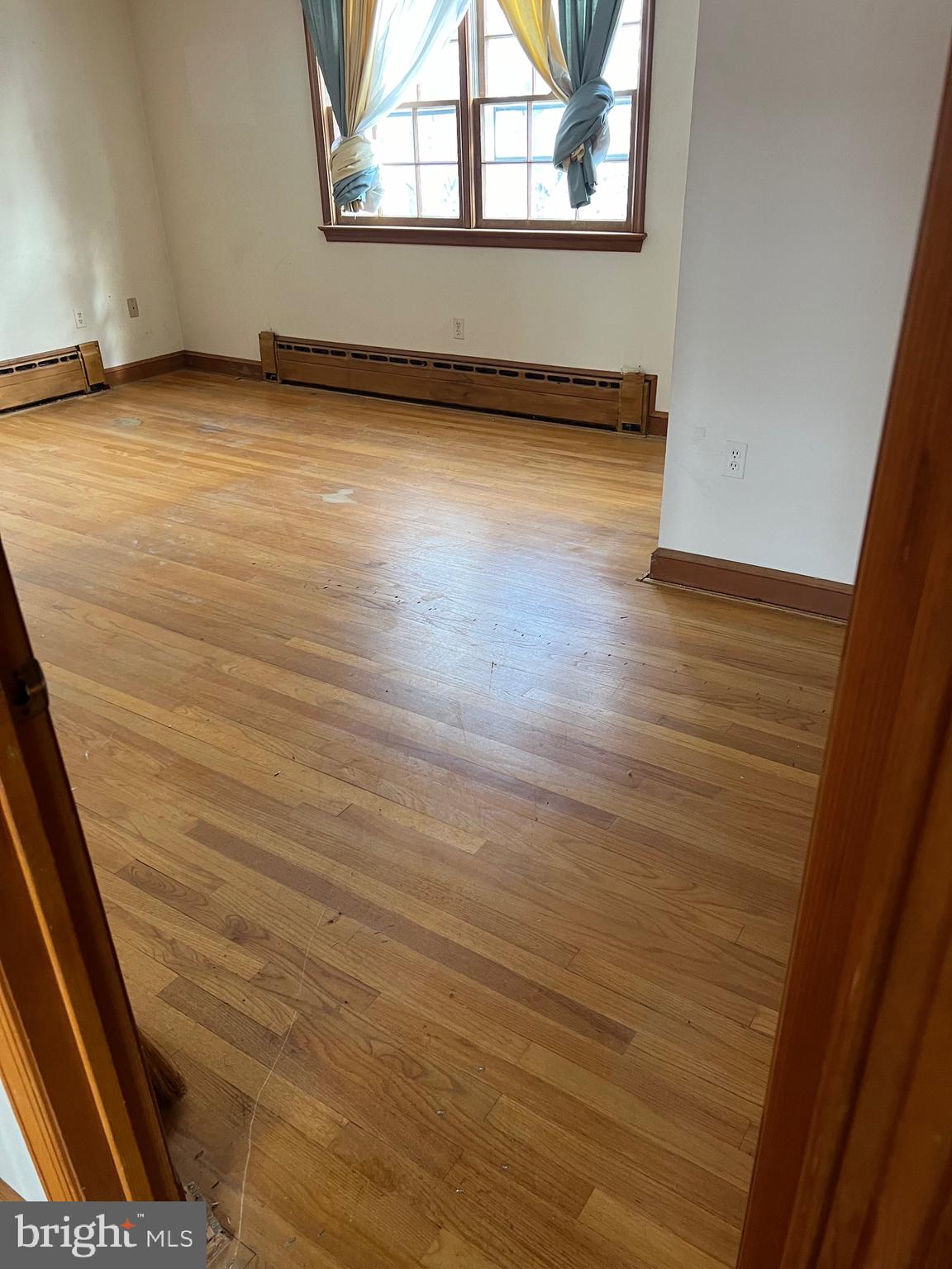 TANTALLON SQUARE - Residential