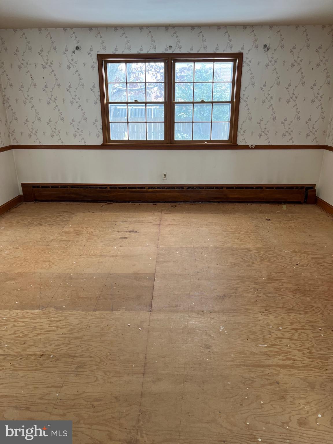 TANTALLON SQUARE - Residential