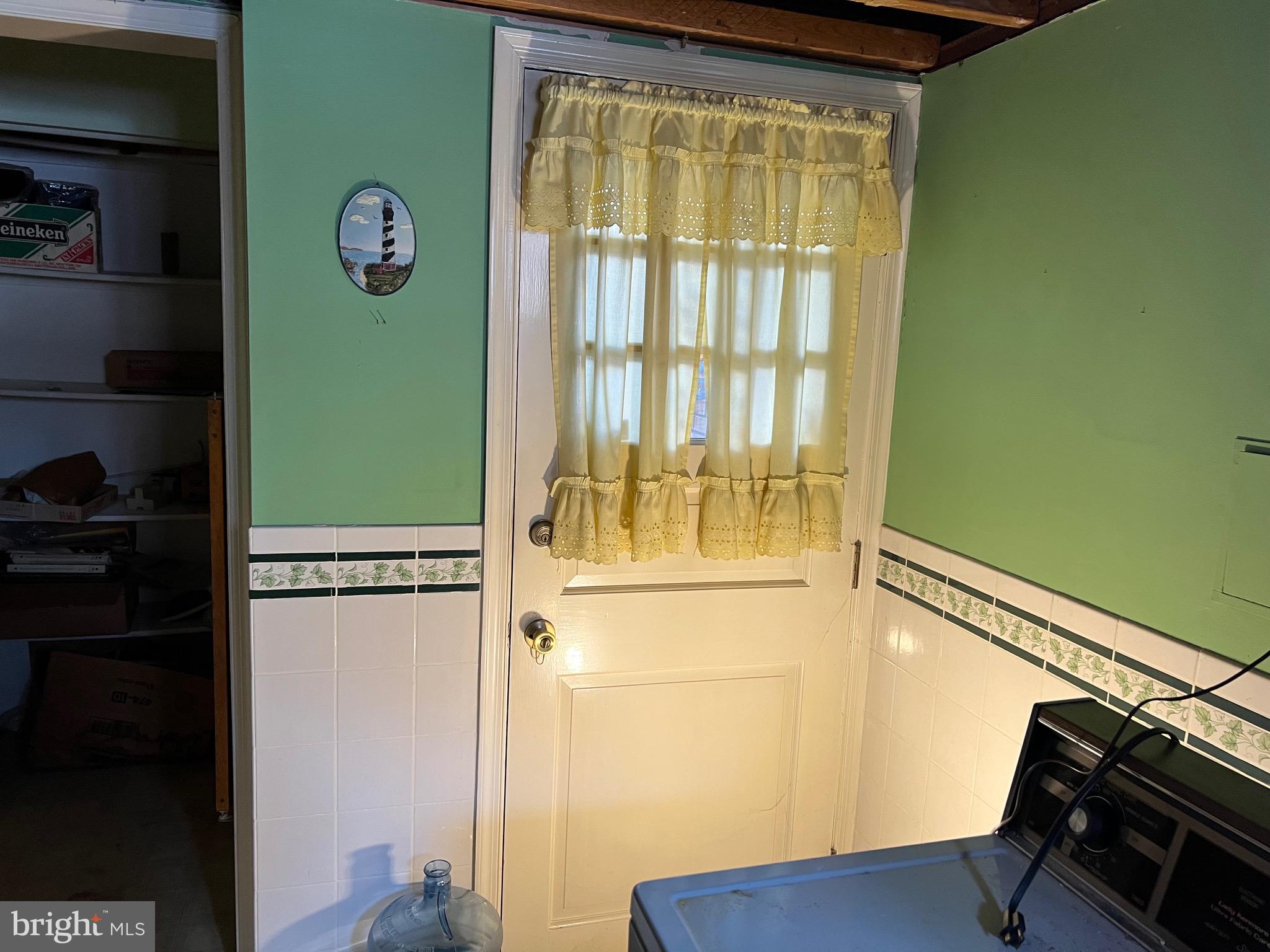 TANTALLON SQUARE - Residential