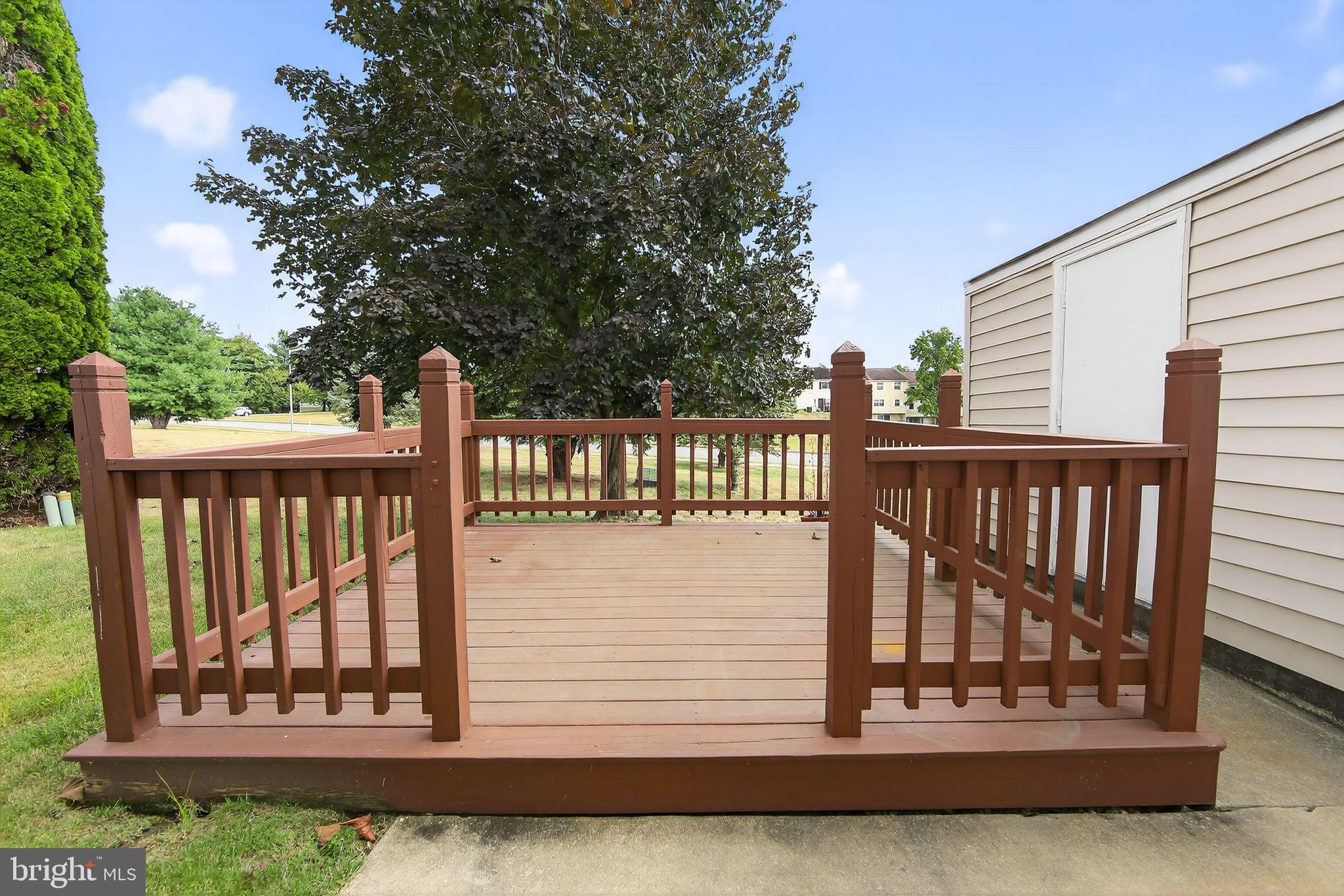 BEAVER RUN KNOLL - Residential