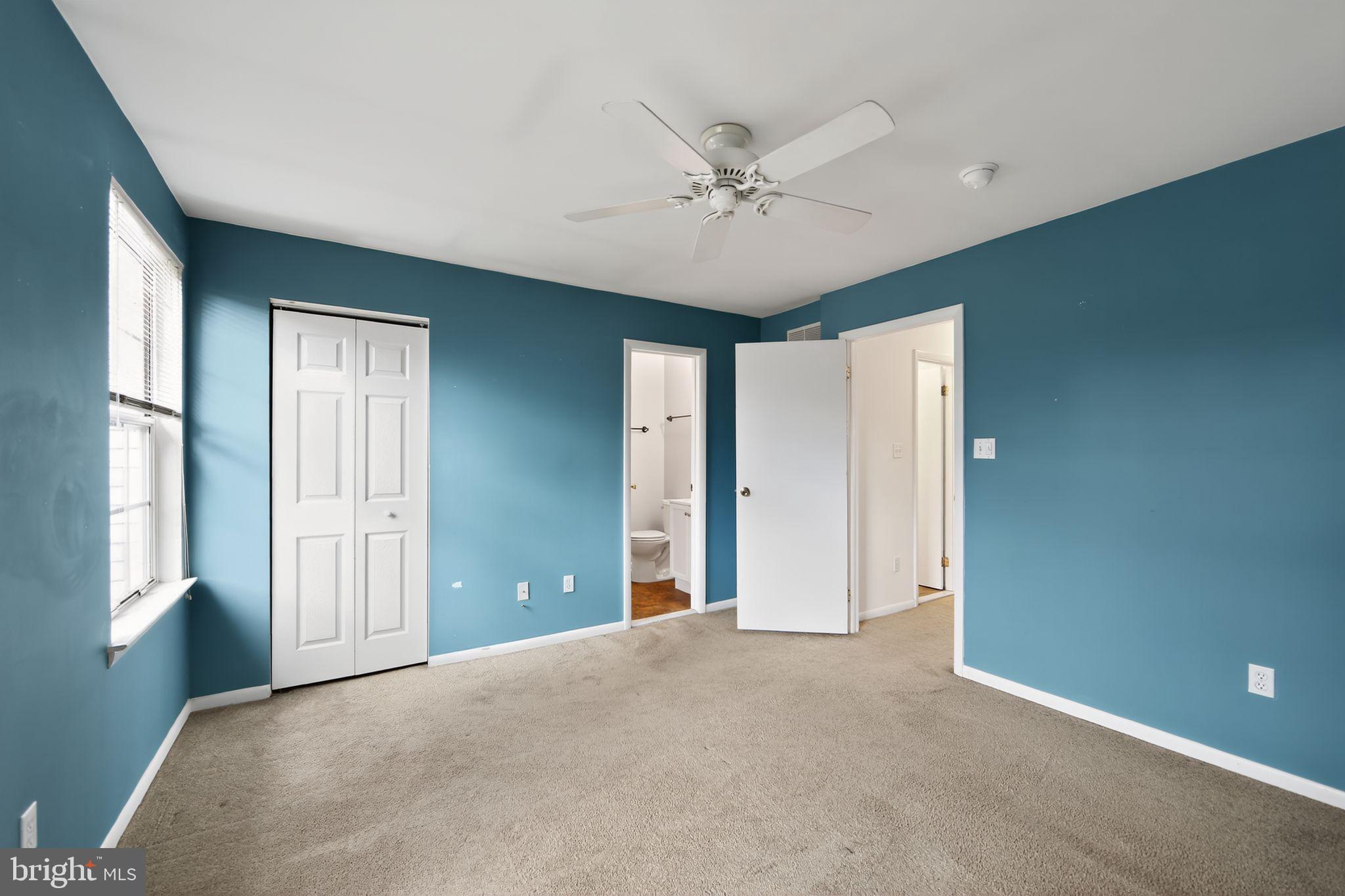 BEAVER RUN KNOLL - Residential