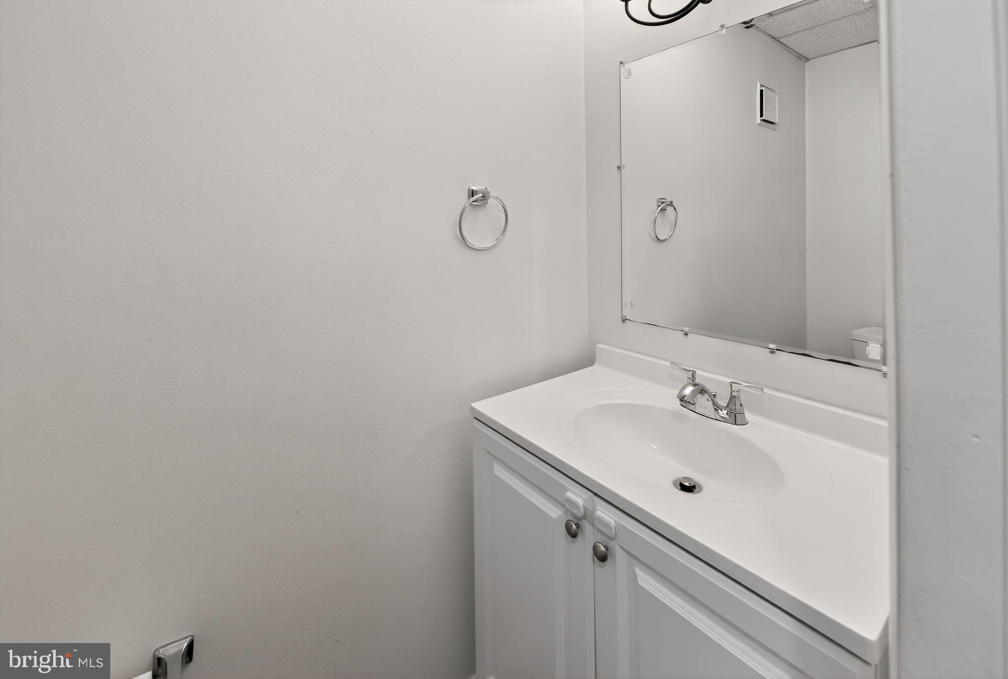 BEAVER RUN KNOLL - Residential