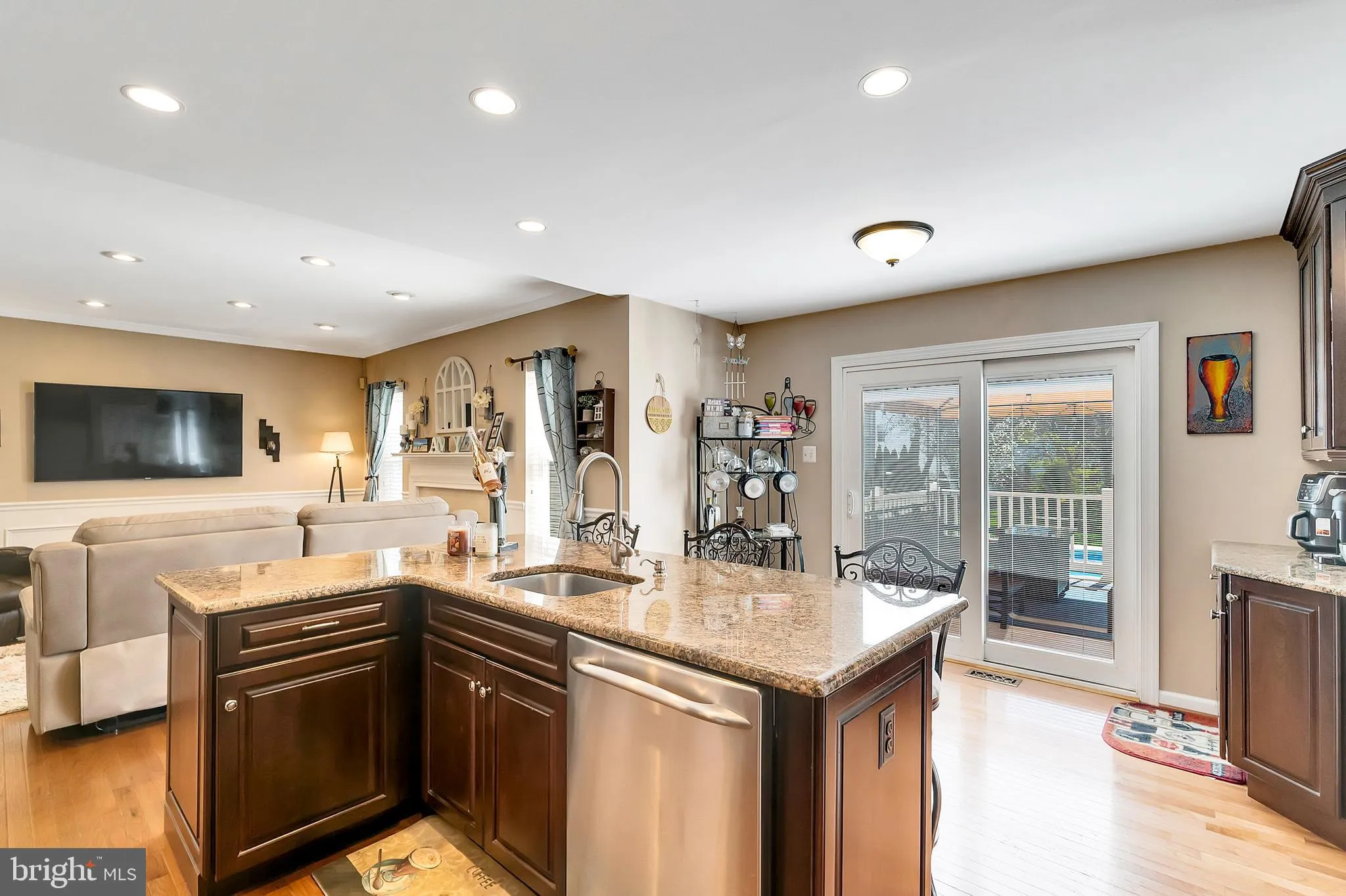 Harleysville, Pennsylvania 19438, United States, 4 Bedrooms Bedrooms, ,3 BathroomsBathrooms,Residential,Pending,112203