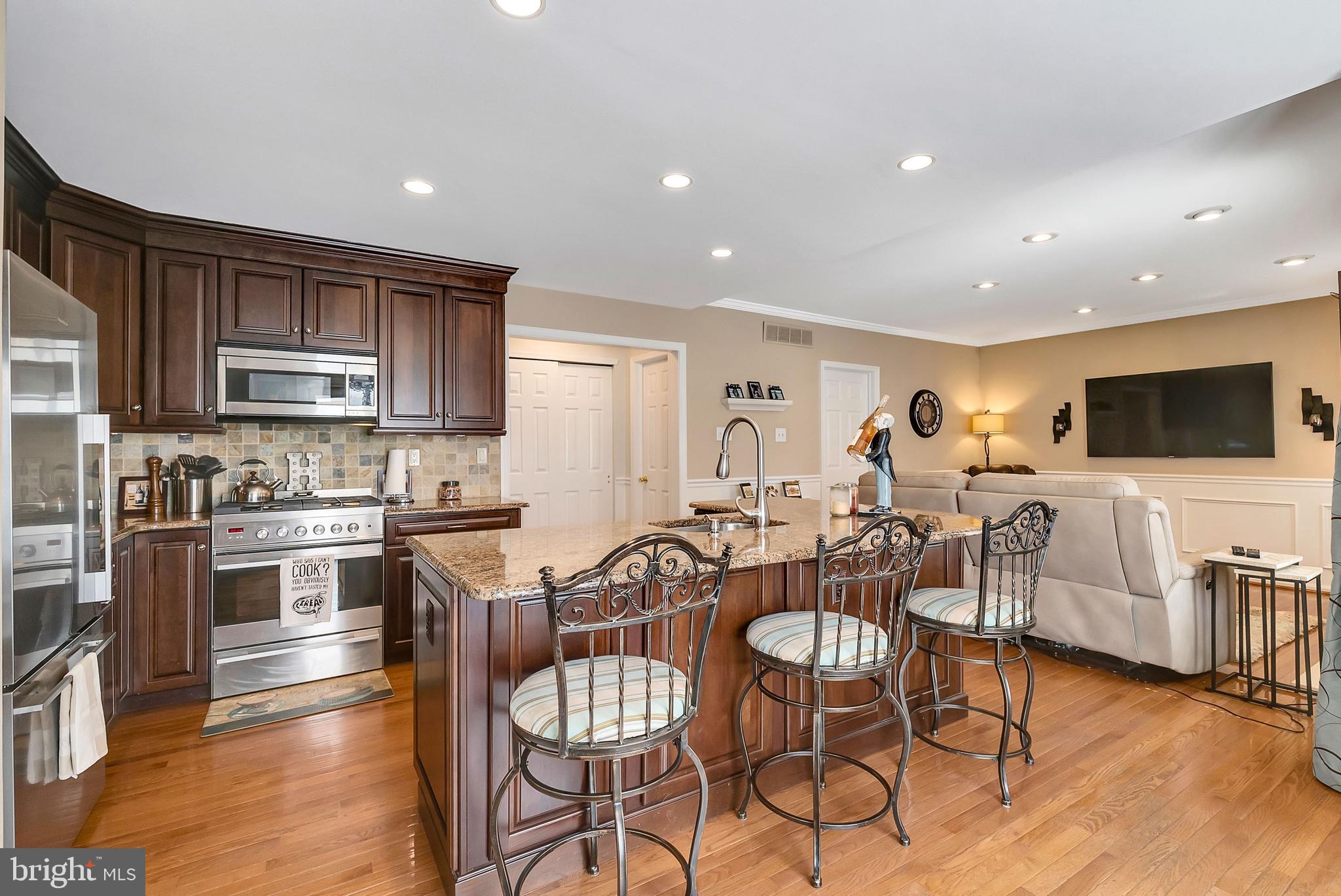 218 CANDLEWOOD WAY
