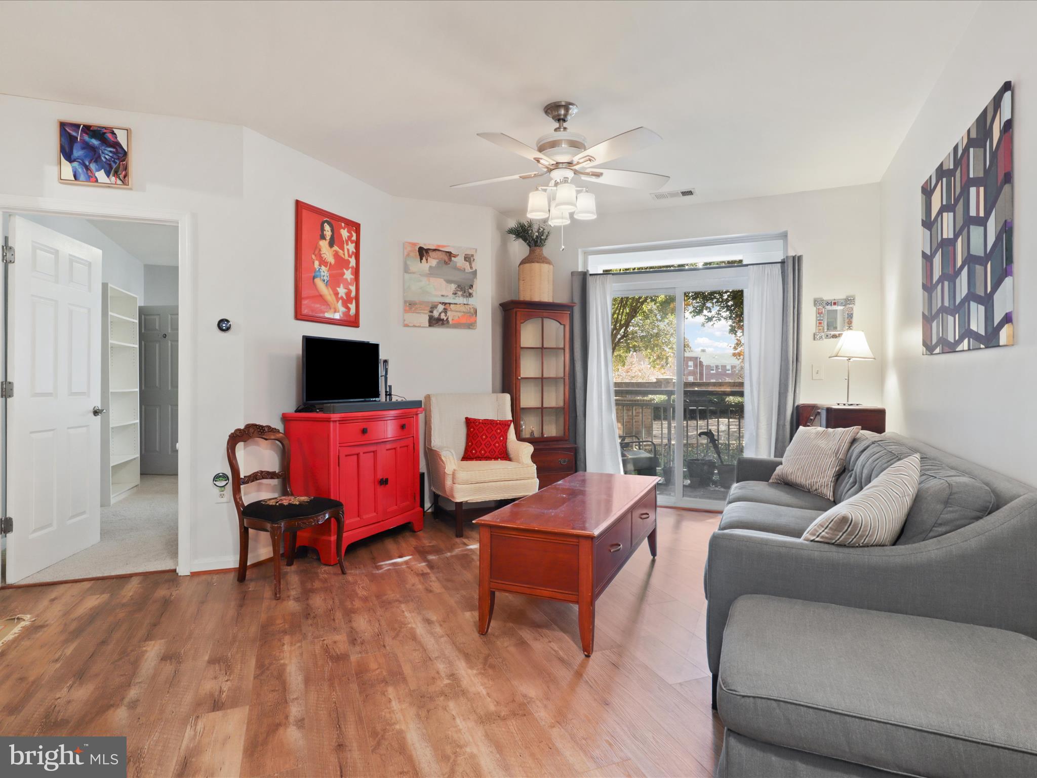 801 S GREENBRIER STREET S 111