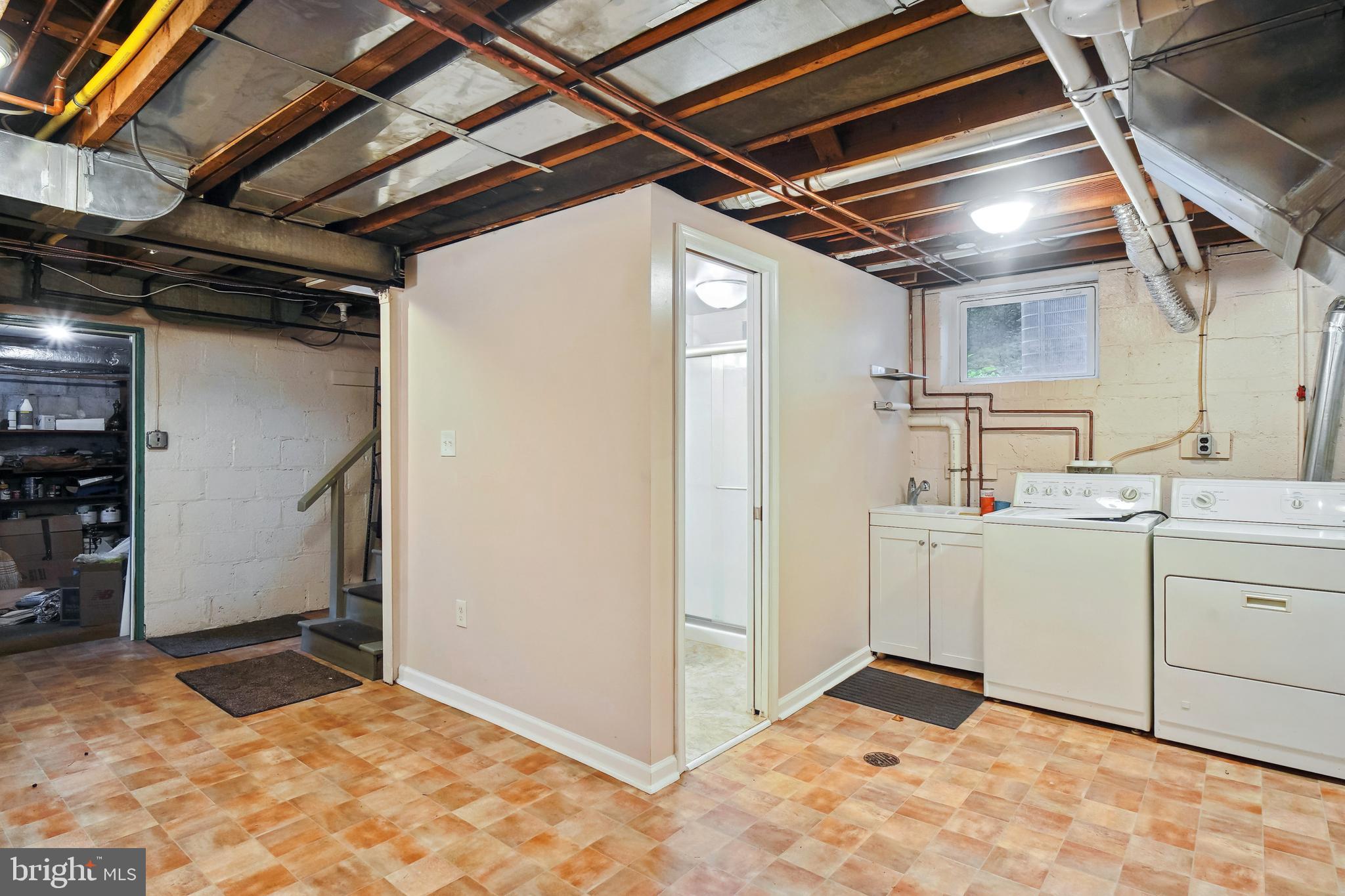 SOUTH WOODSIDE PARK - Residential