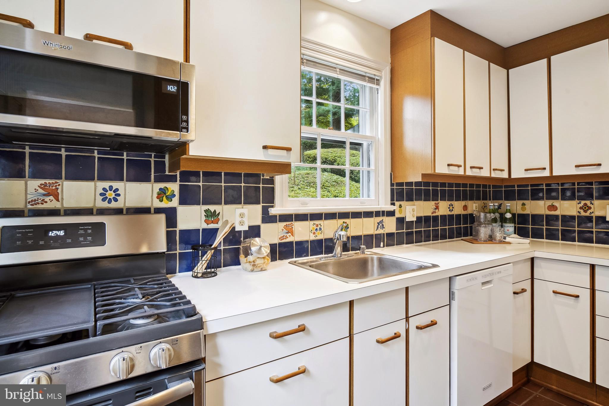 SOUTH WOODSIDE PARK - Residential