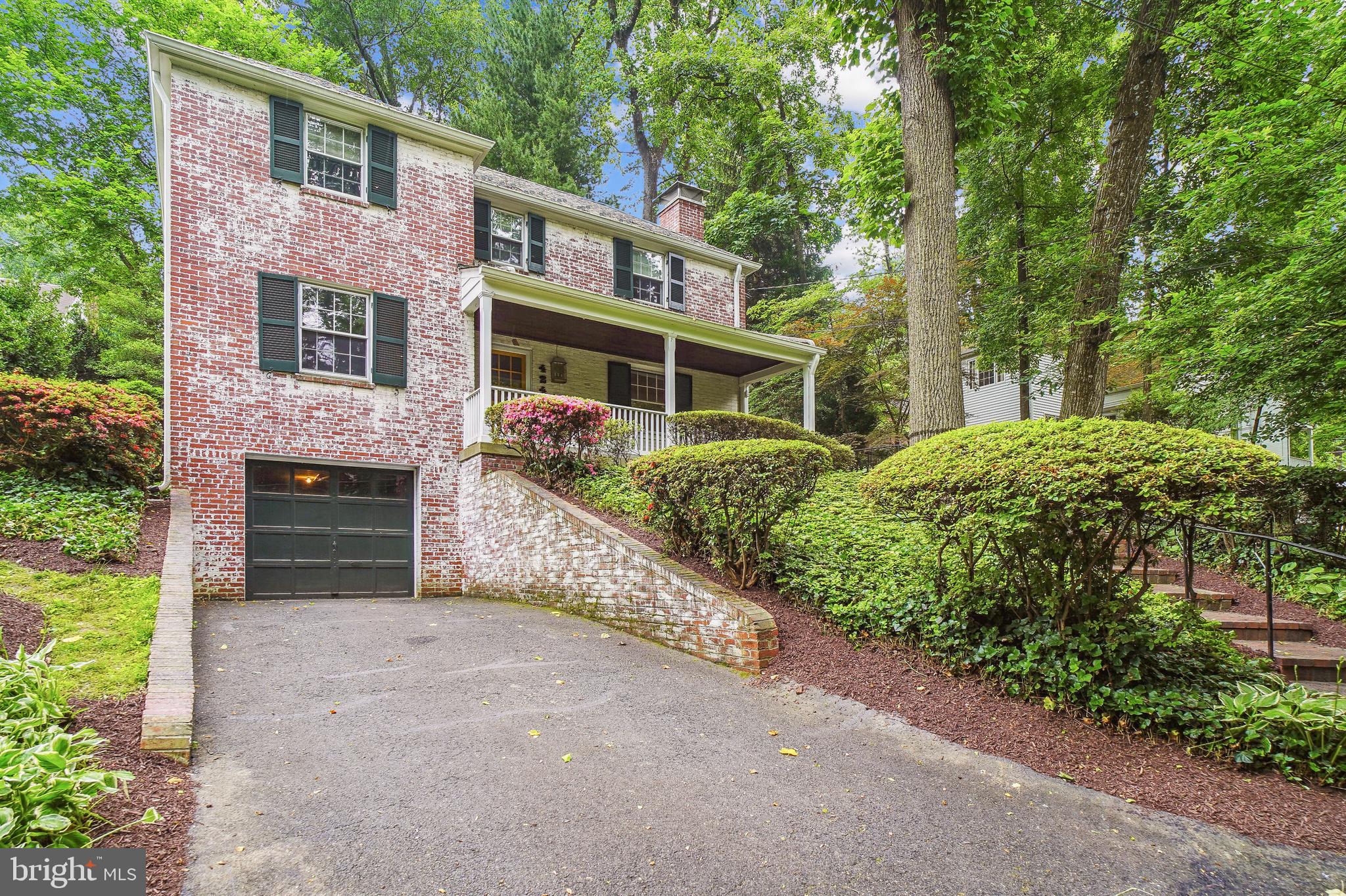 SOUTH WOODSIDE PARK - Residential