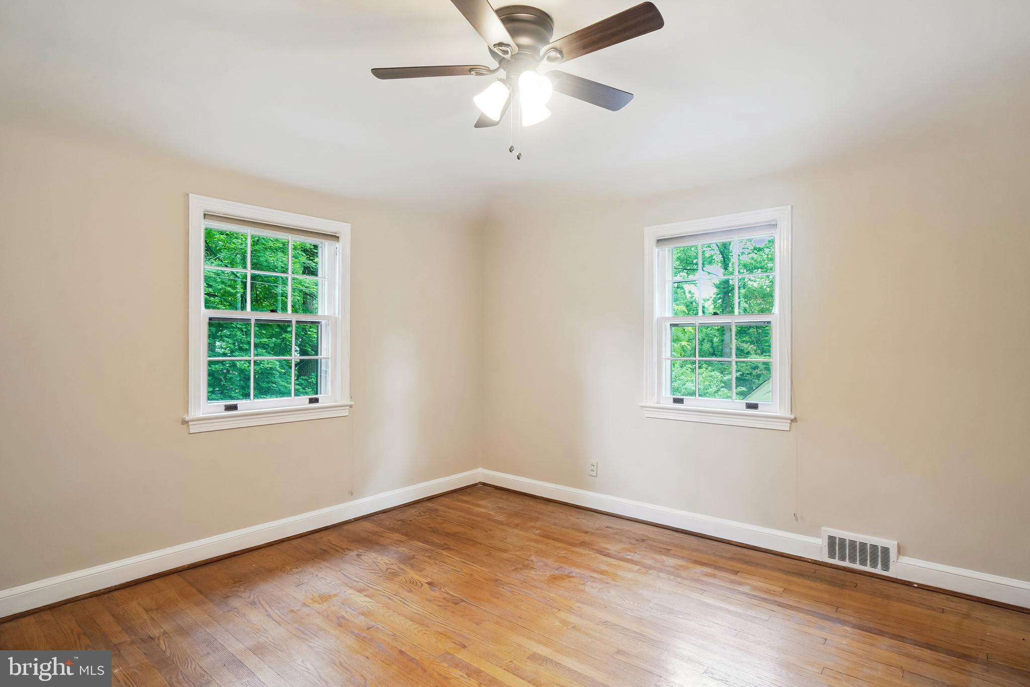 SOUTH WOODSIDE PARK - Residential