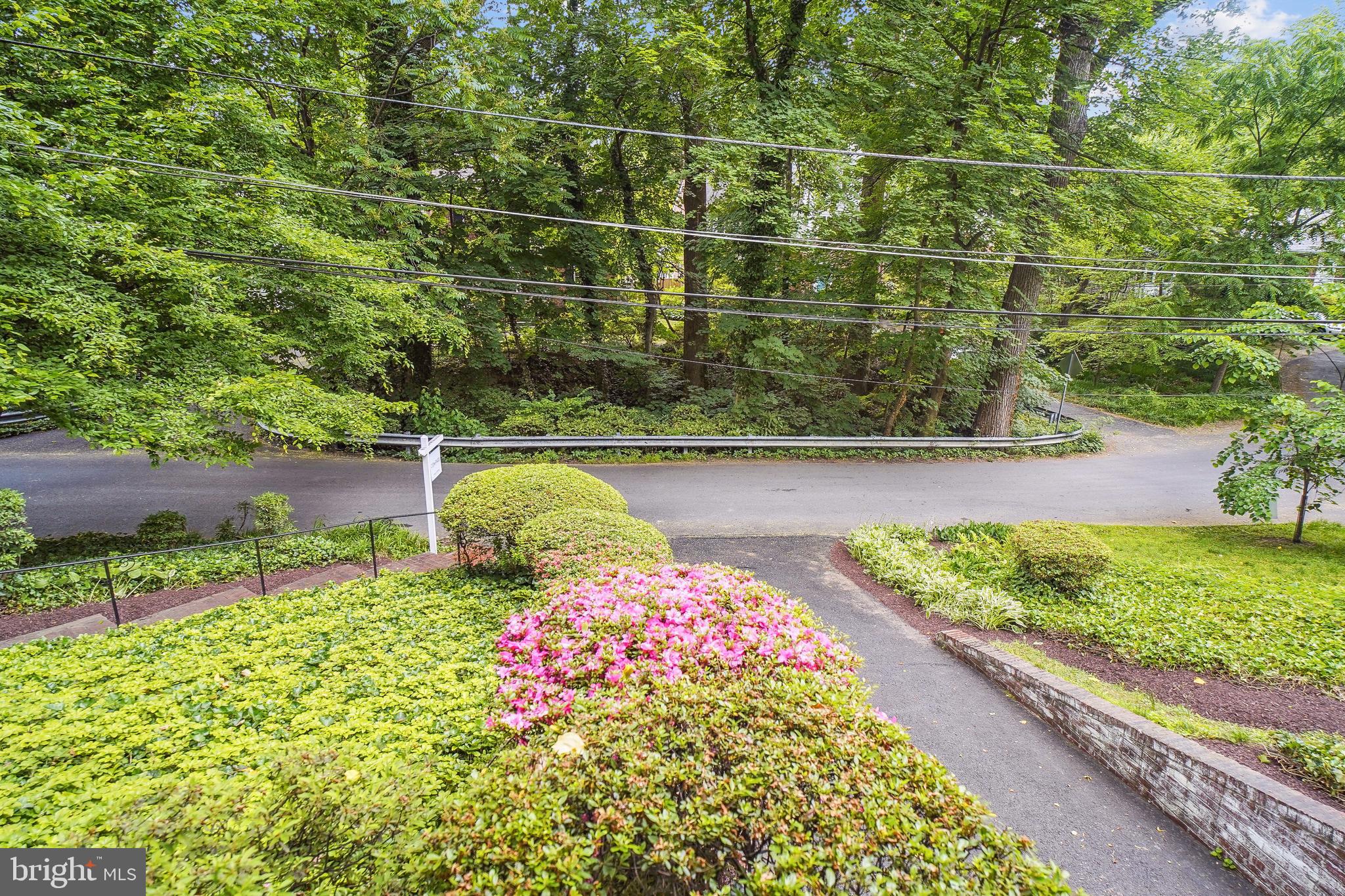 SOUTH WOODSIDE PARK - Residential