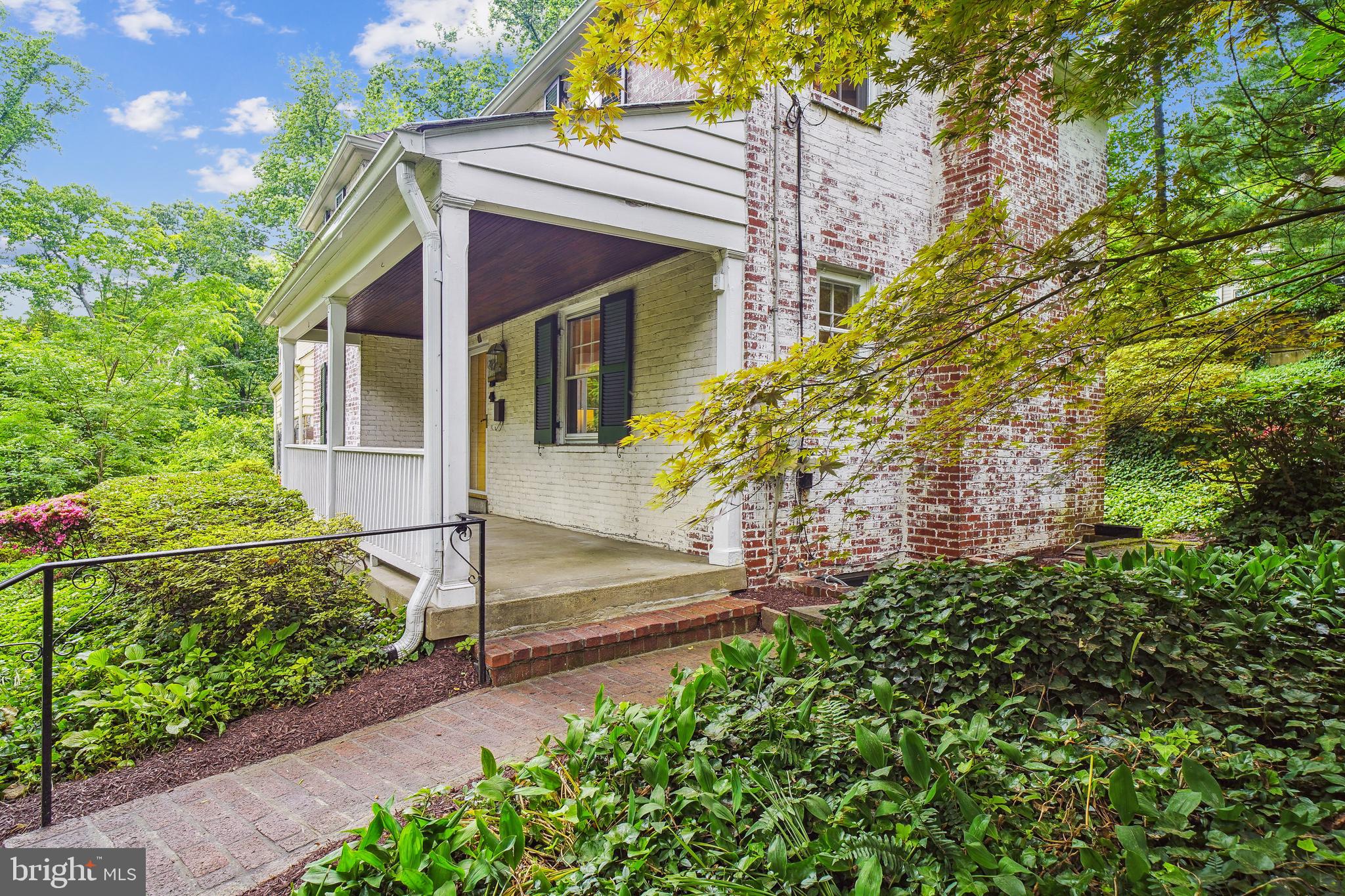 SOUTH WOODSIDE PARK - Residential