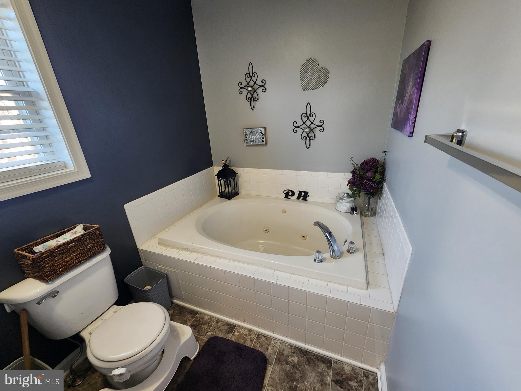 FOREST HEIGHTS - Residential