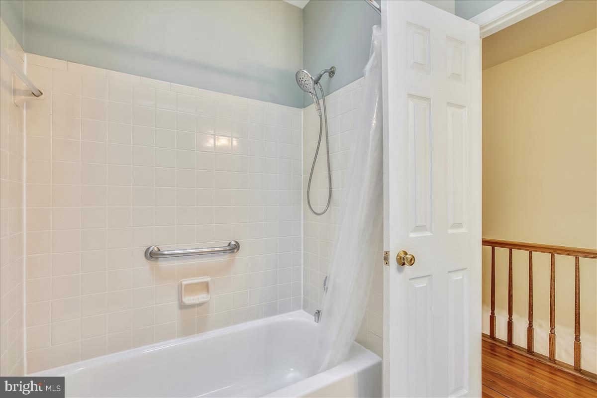 OLD TOWN ALEXANDRIA - Residential