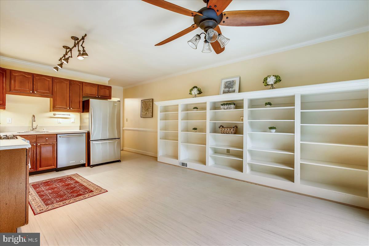 OLD TOWN ALEXANDRIA - Residential