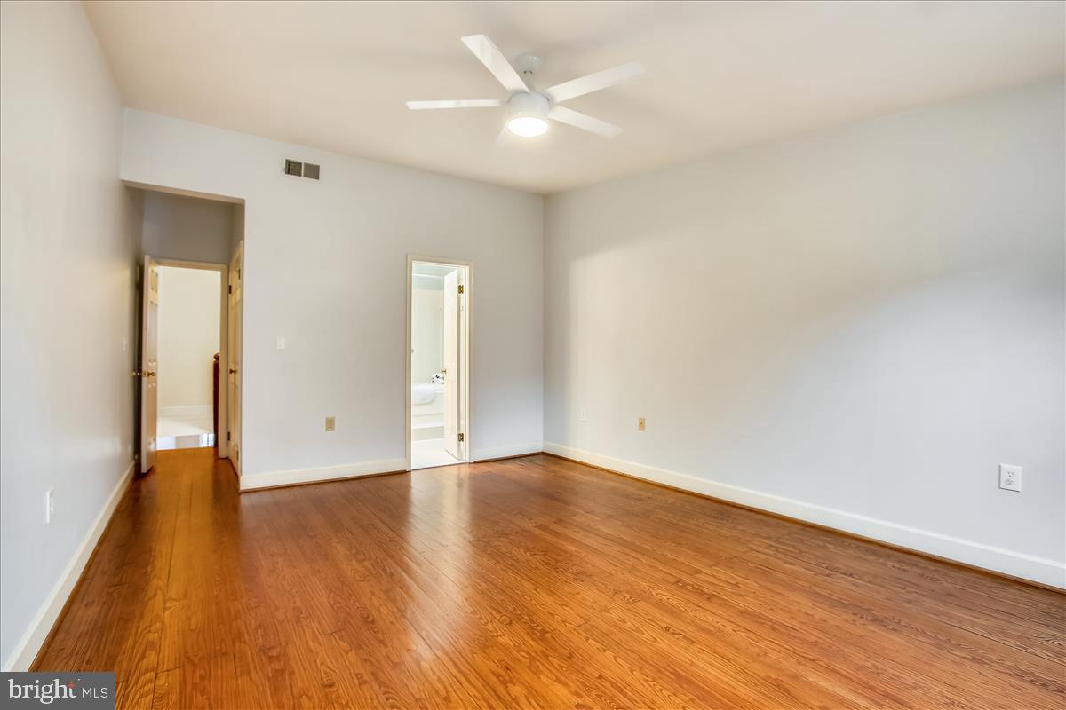 OLD TOWN ALEXANDRIA - Residential