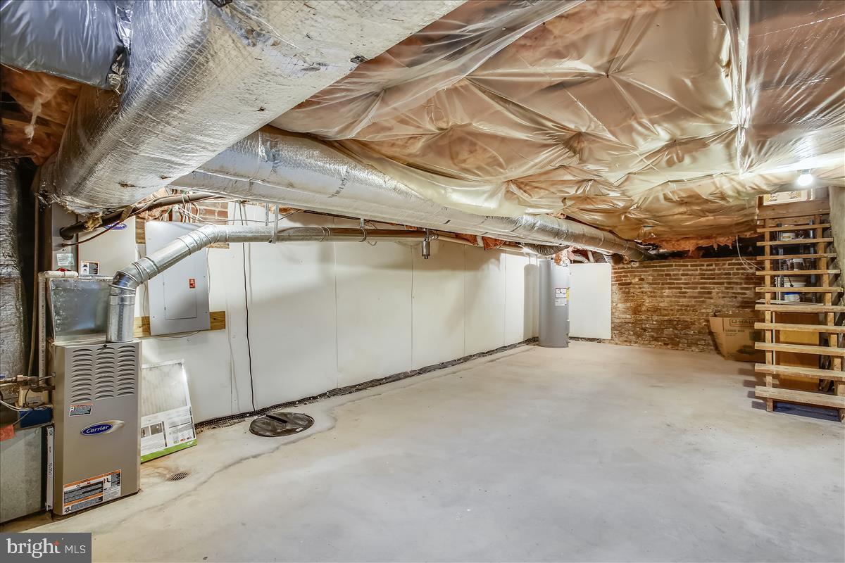 OLD TOWN ALEXANDRIA - Residential