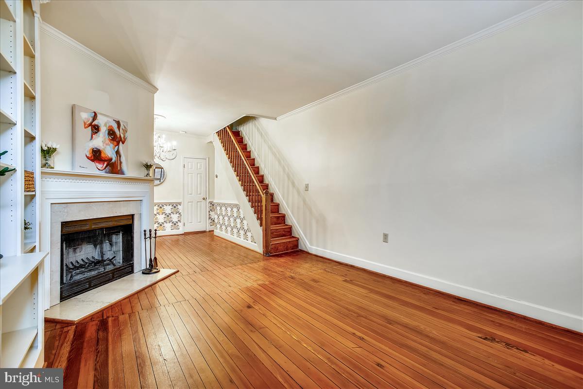 OLD TOWN ALEXANDRIA - Residential