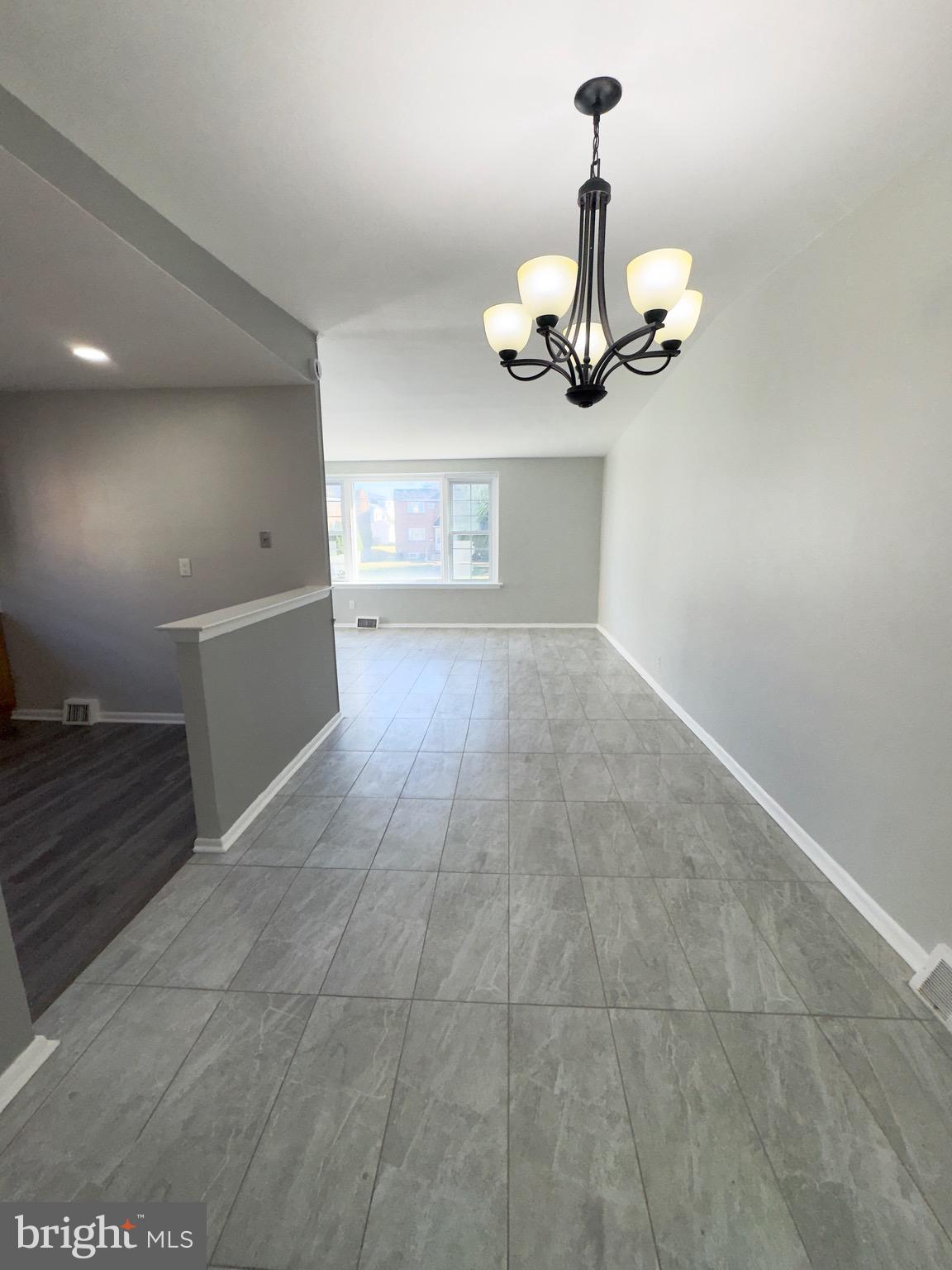 SUMMERDALE - Residential Lease