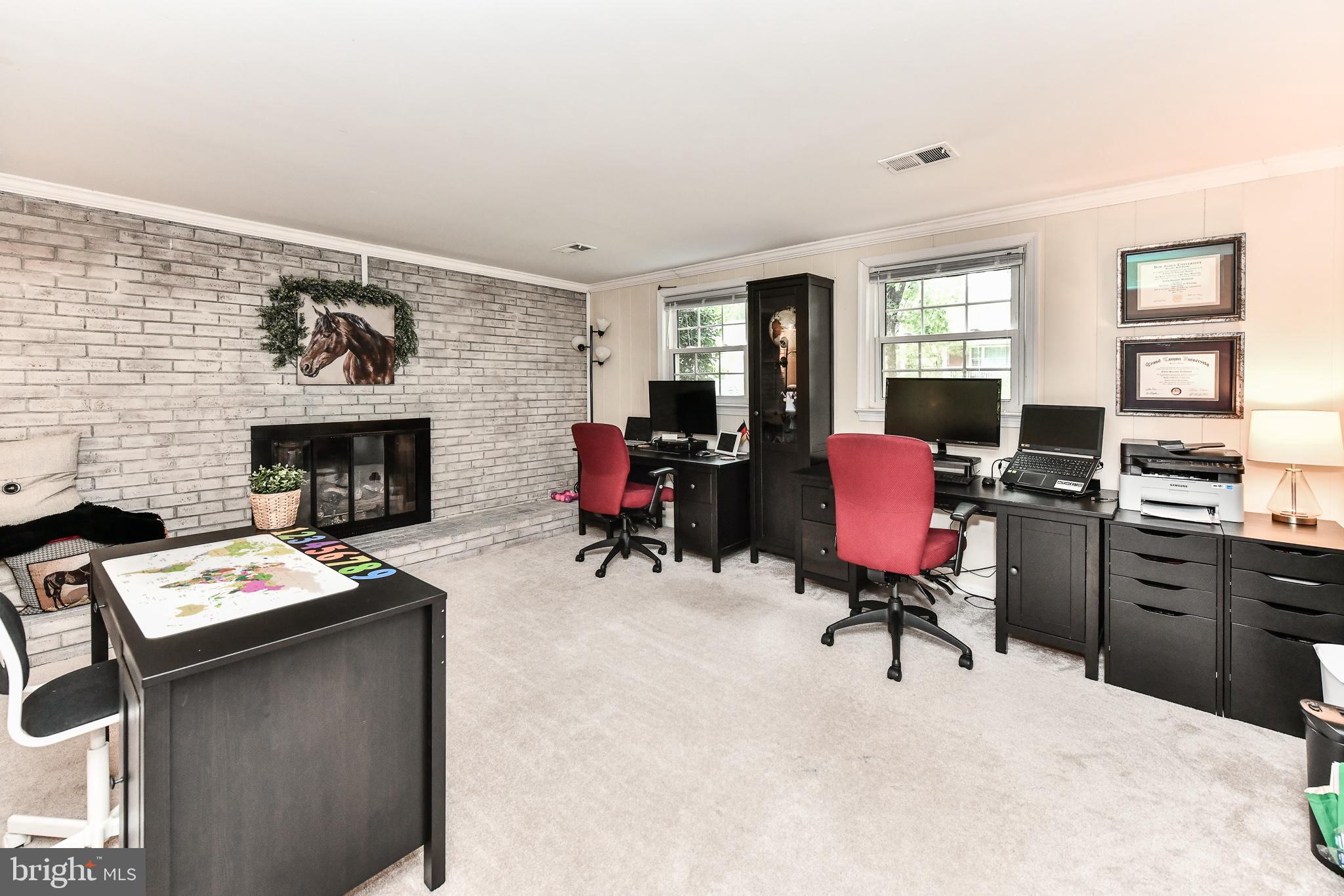 HAYFIELD FARM - Residential Lease