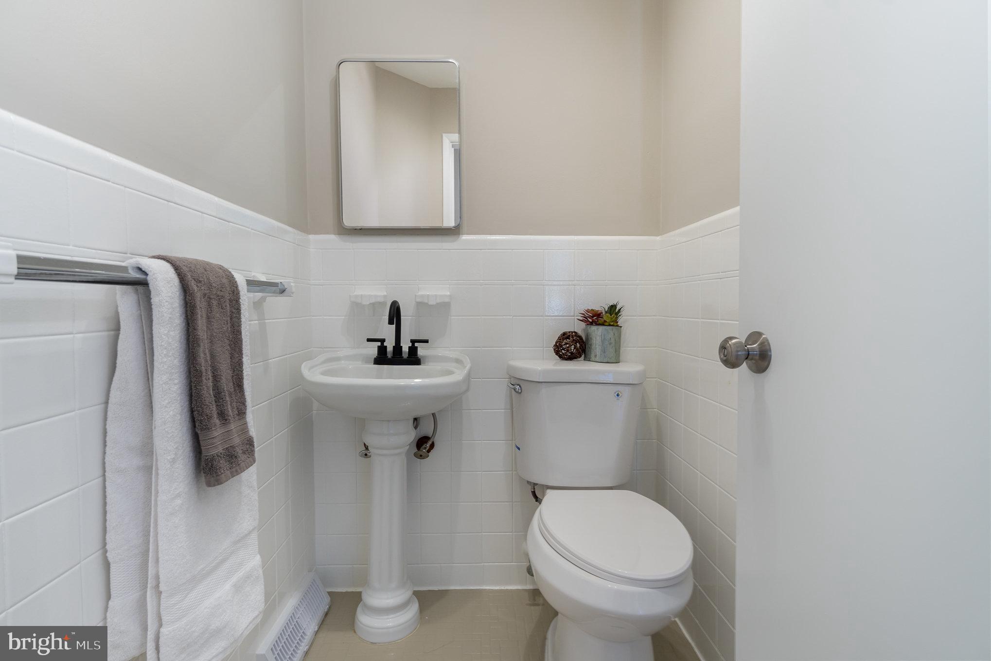 WINDING HILL HEIGHTS - Residential