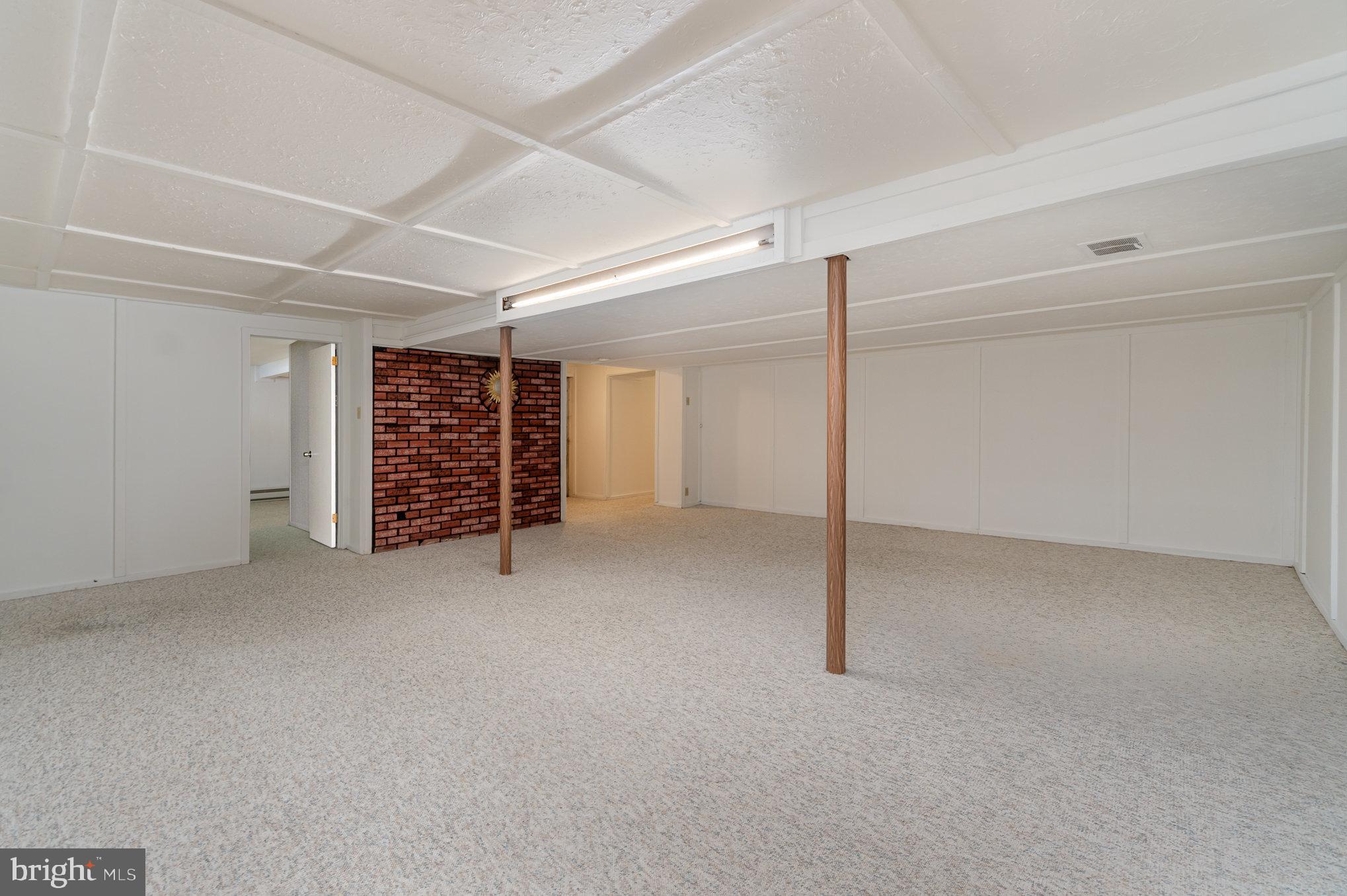 WINDING HILL HEIGHTS - Residential