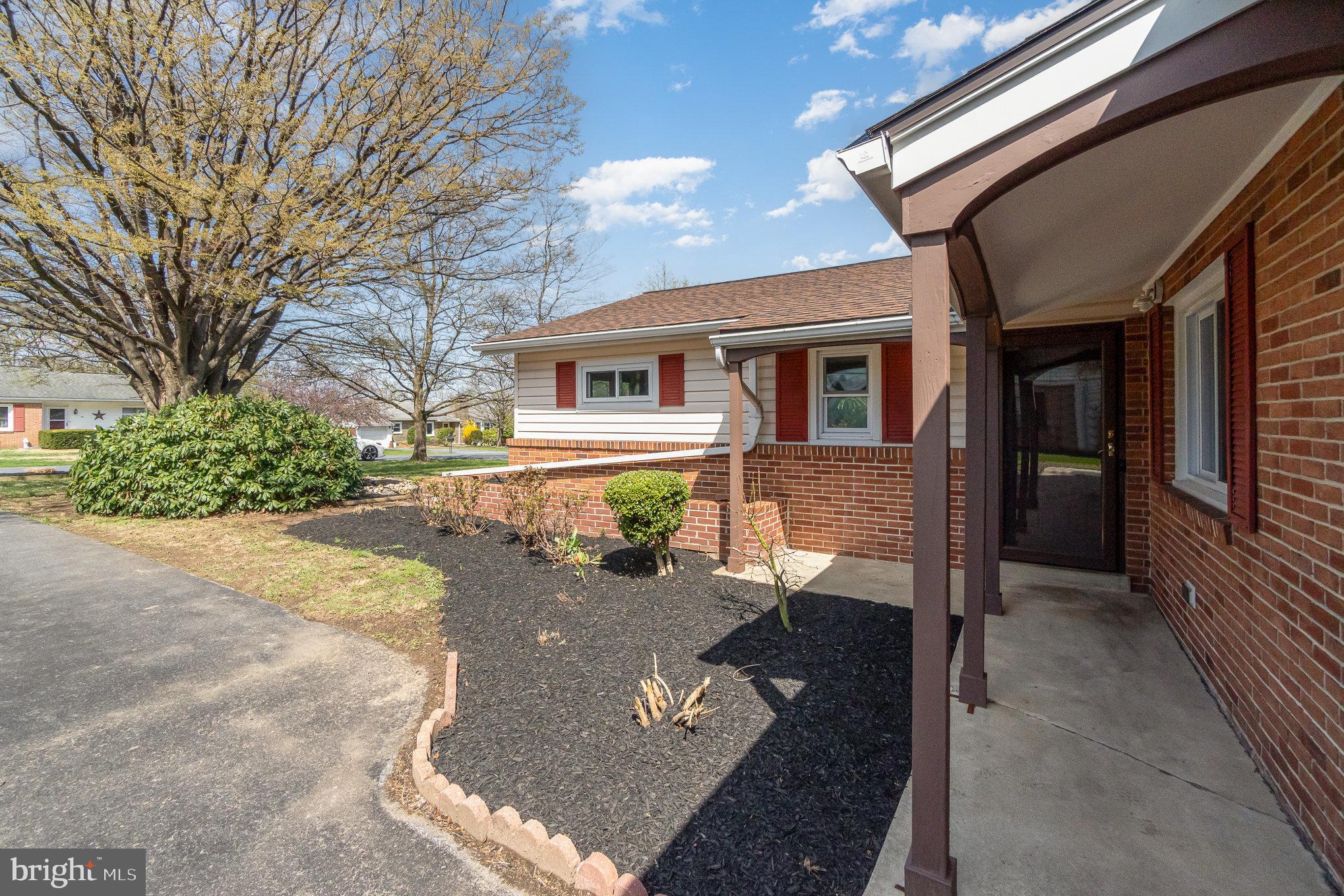 WINDING HILL HEIGHTS - Residential