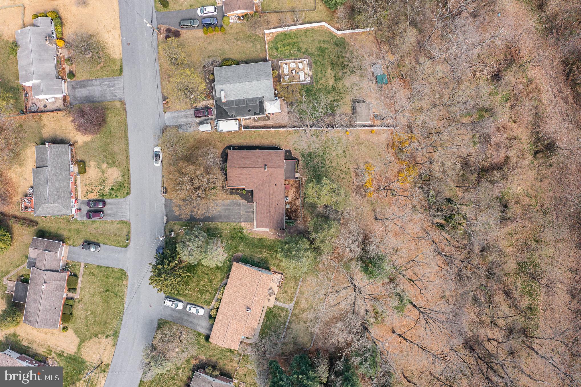 WINDING HILL HEIGHTS - Residential