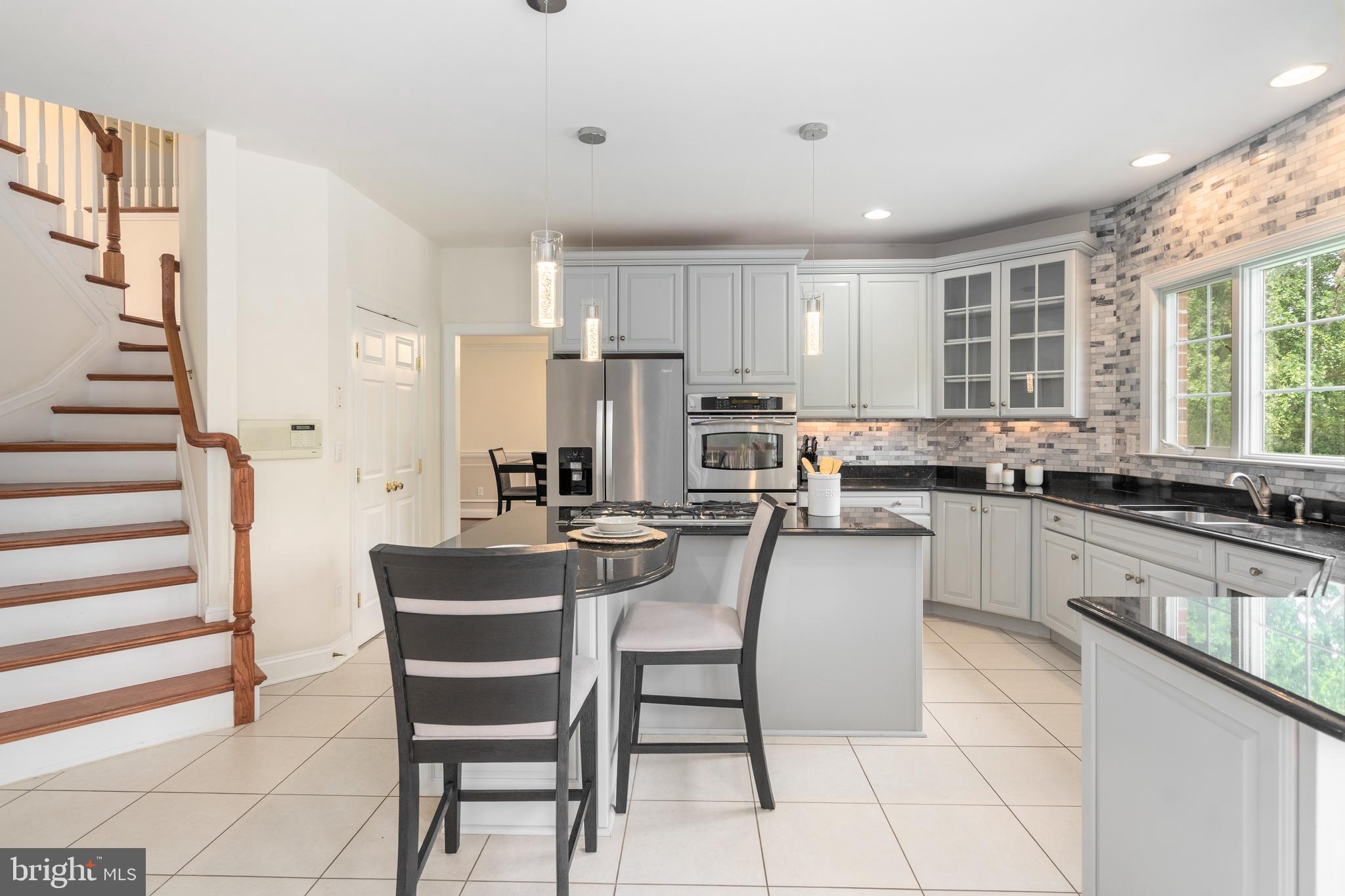 IVY MEADOWS - Residential