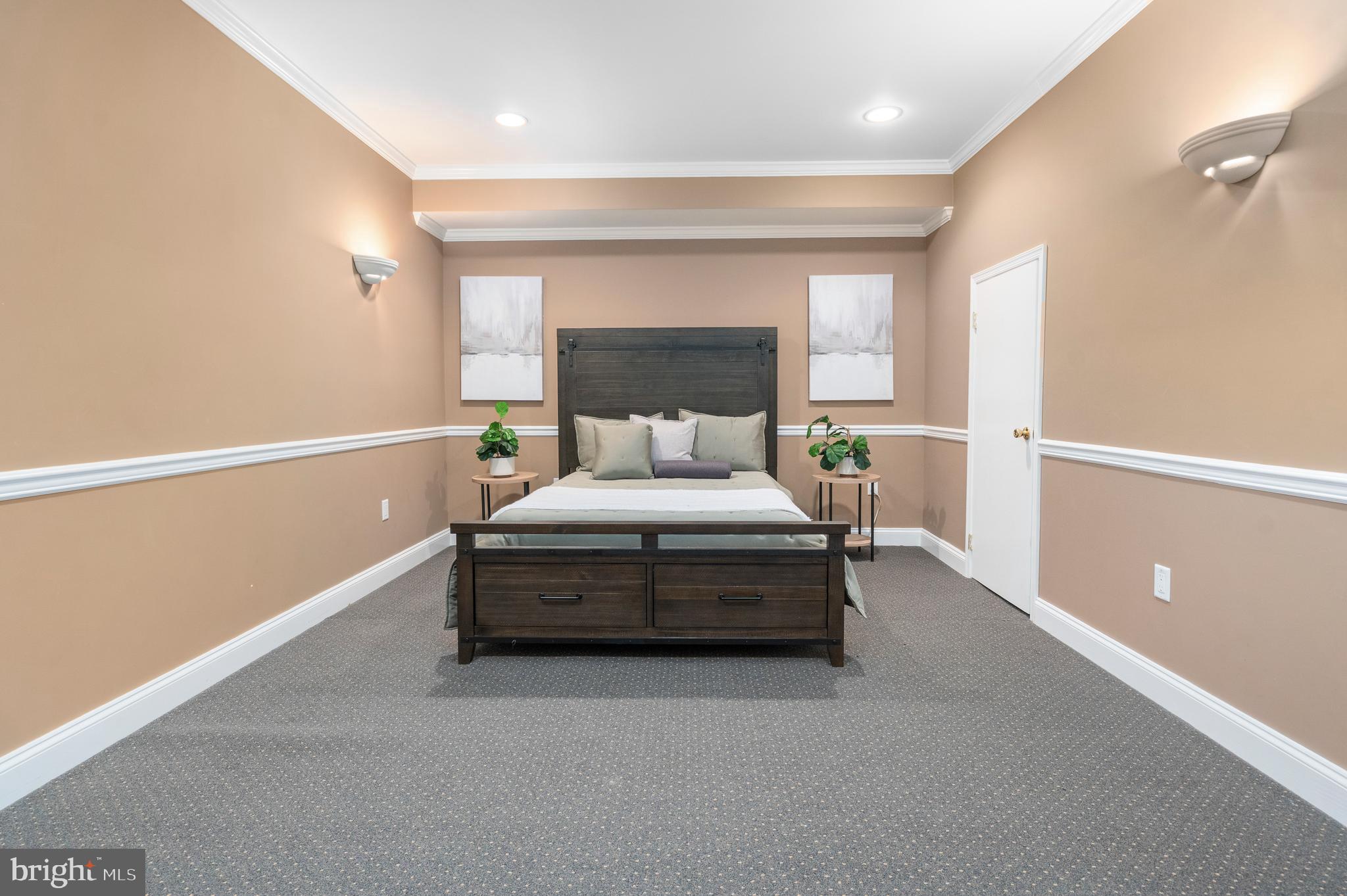 IVY MEADOWS - Residential