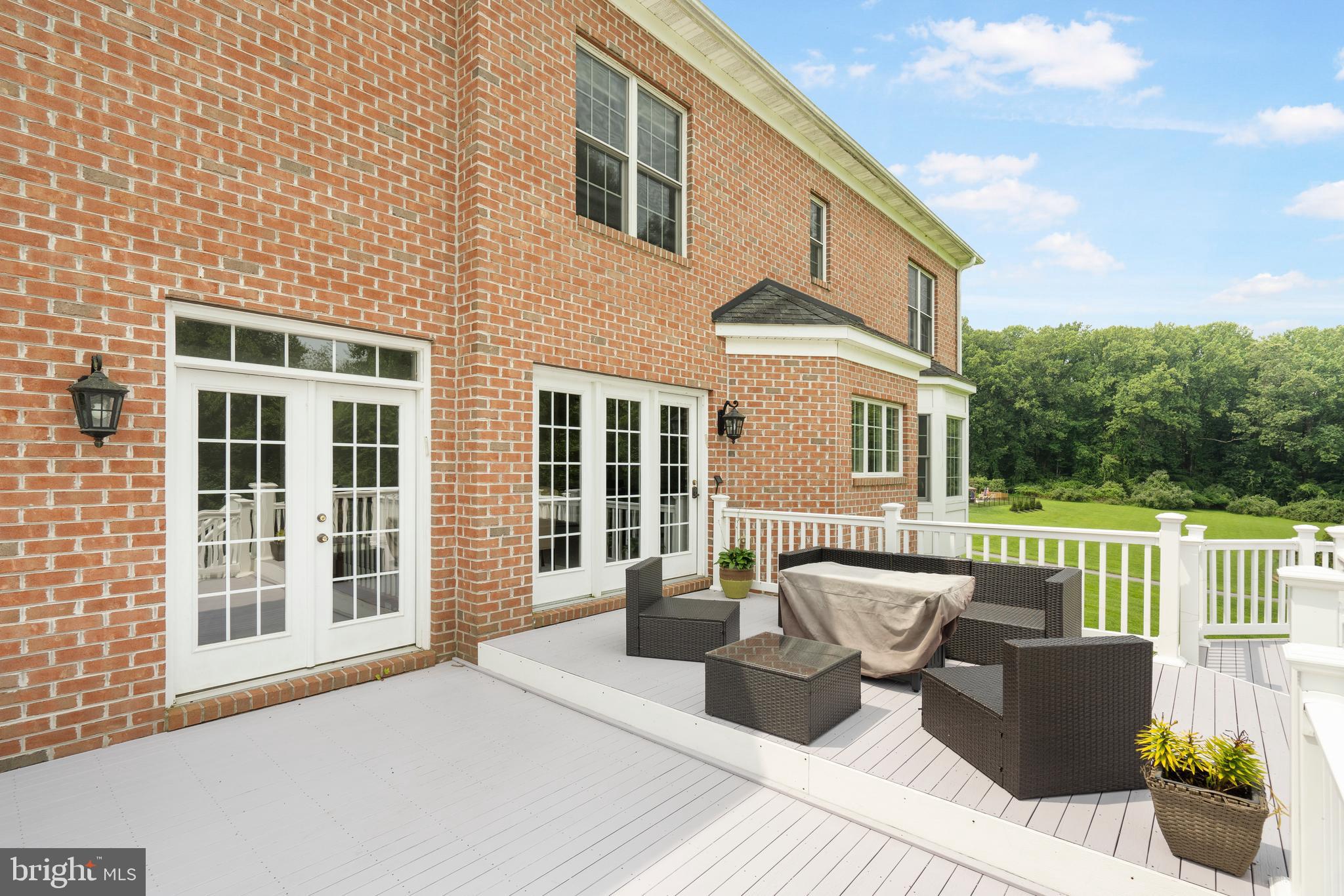 IVY MEADOWS - Residential