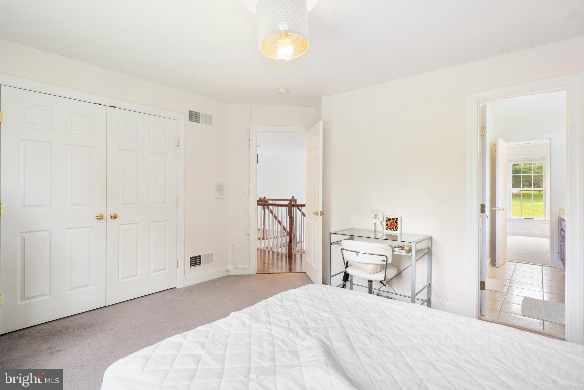 IVY MEADOWS - Residential