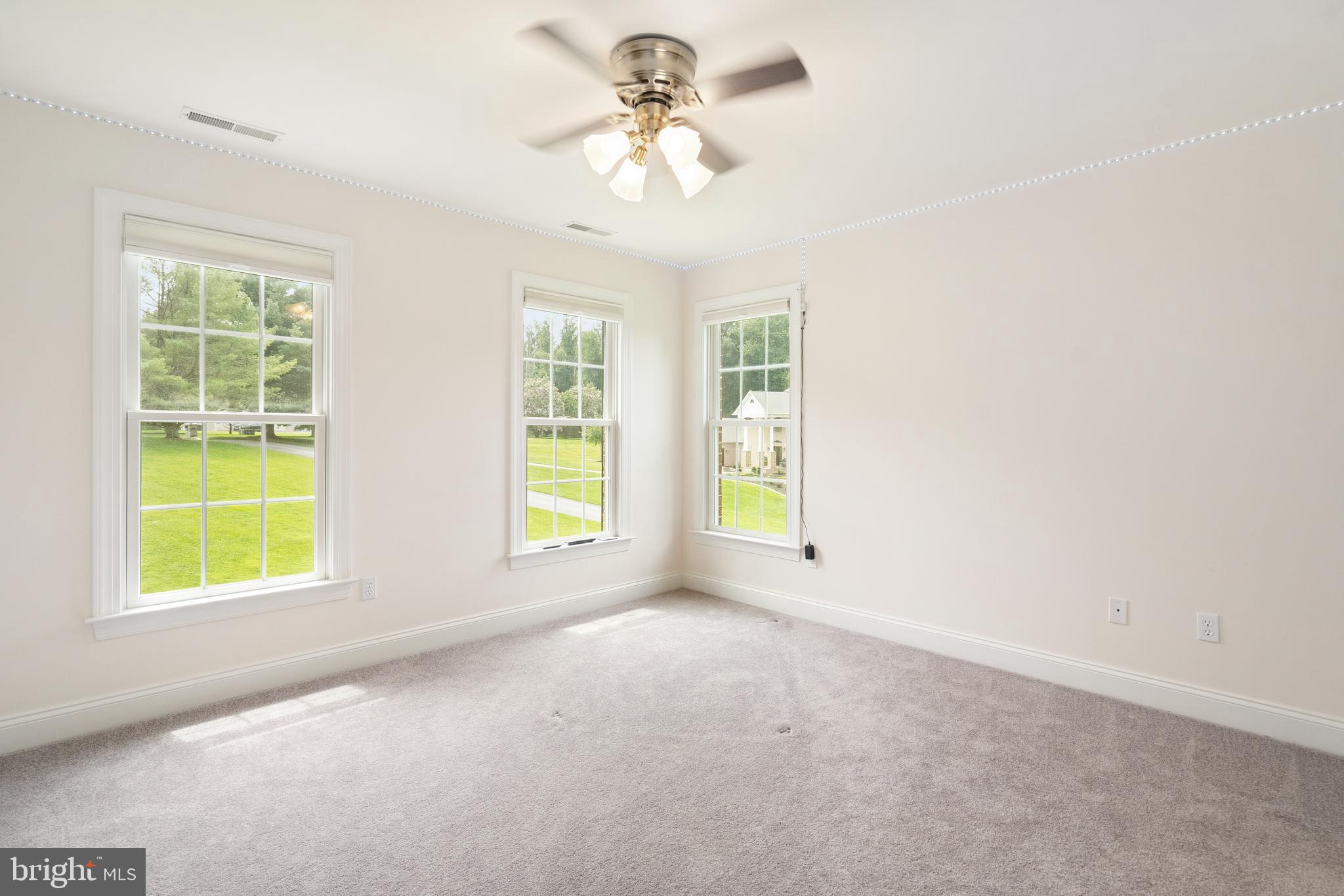 IVY MEADOWS - Residential