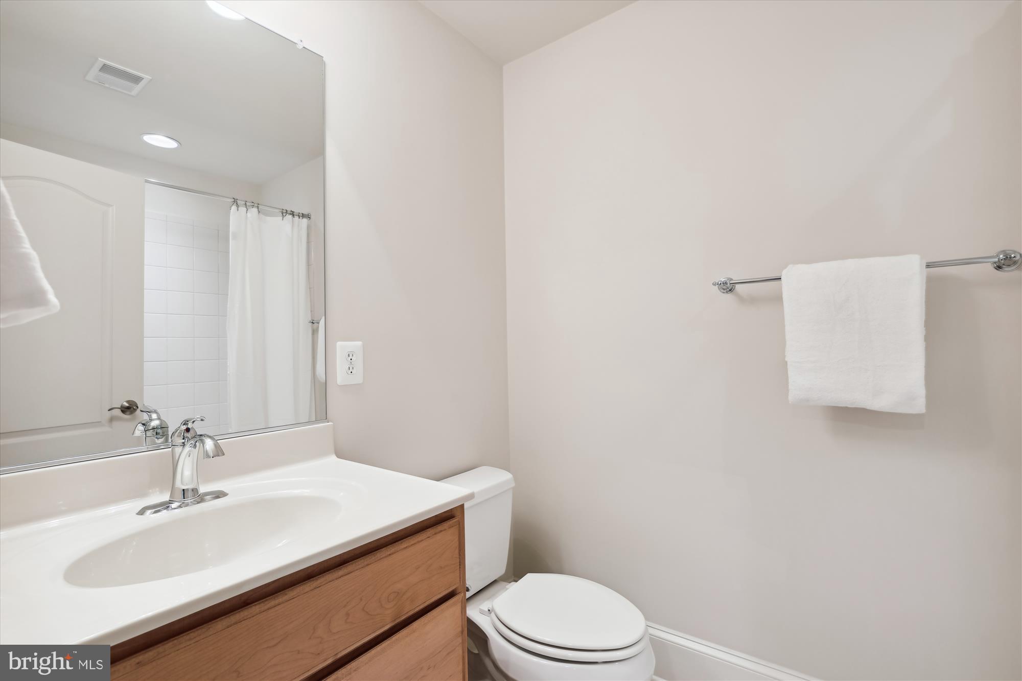 TYSONS CHASE - Residential